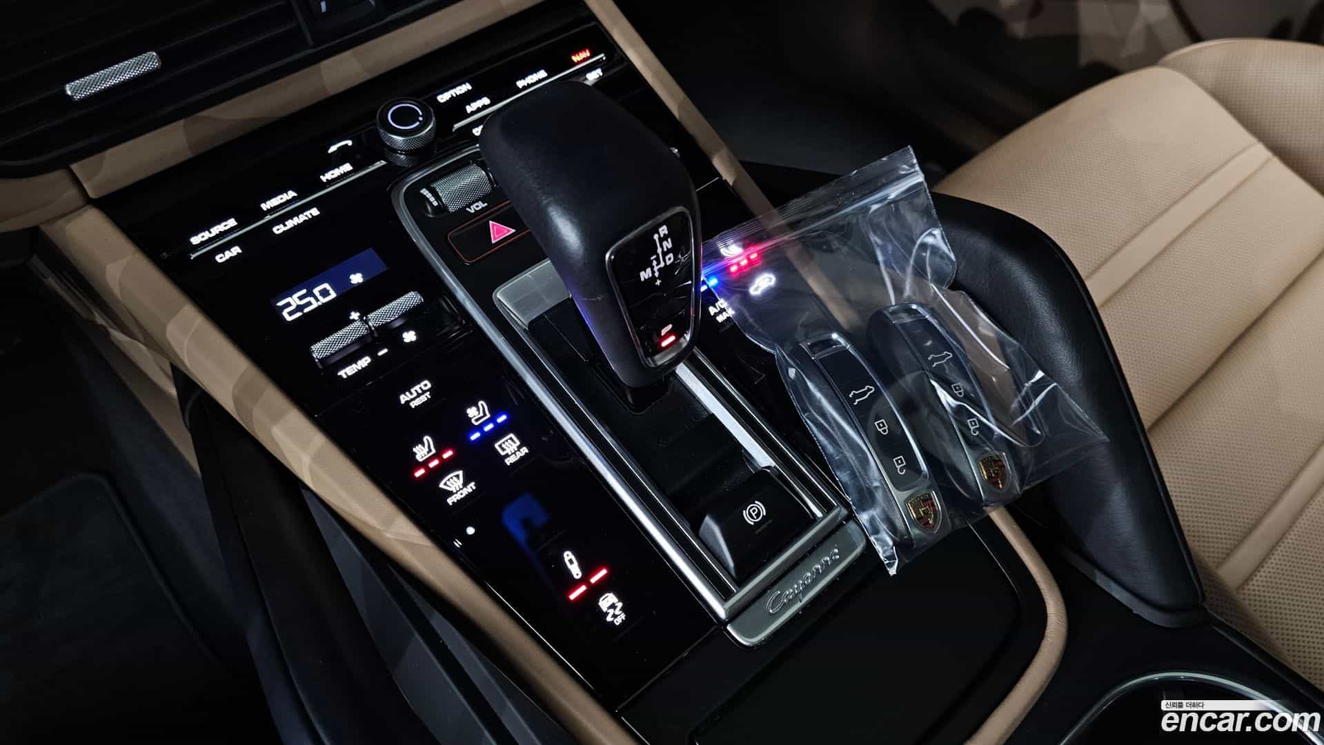 Cayenne Porsche 2021.2-INNER-009