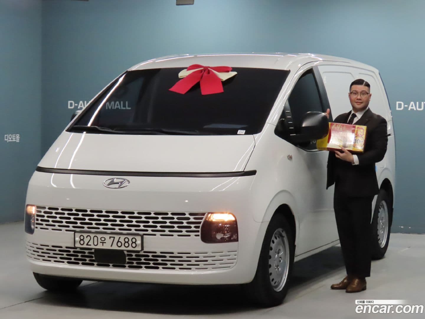 Main__Slider__Photo:Staria Hyundai 2022.2-0