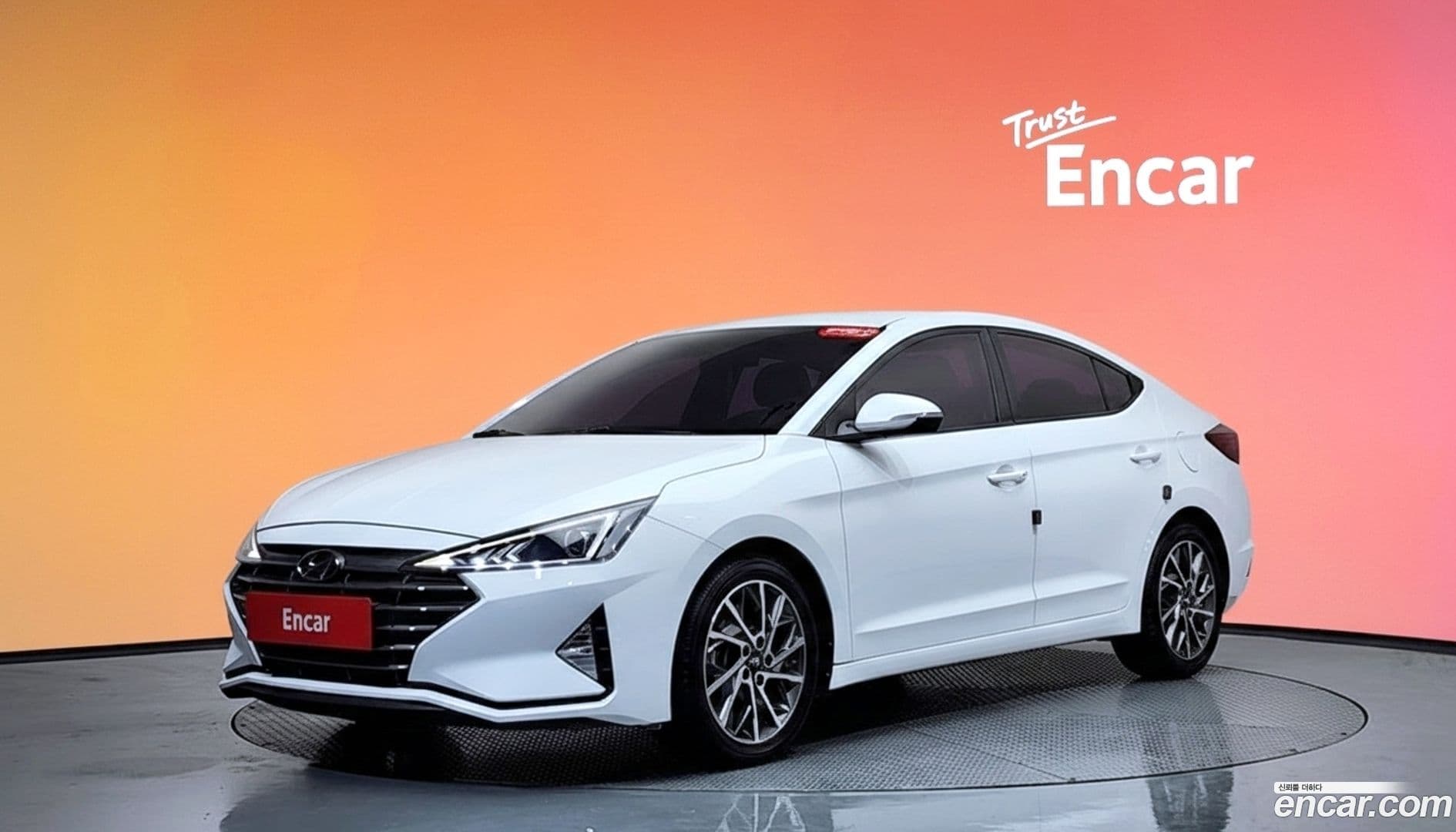 Main__Slider__Photo:AVANTE Hyundai 2019.9-0