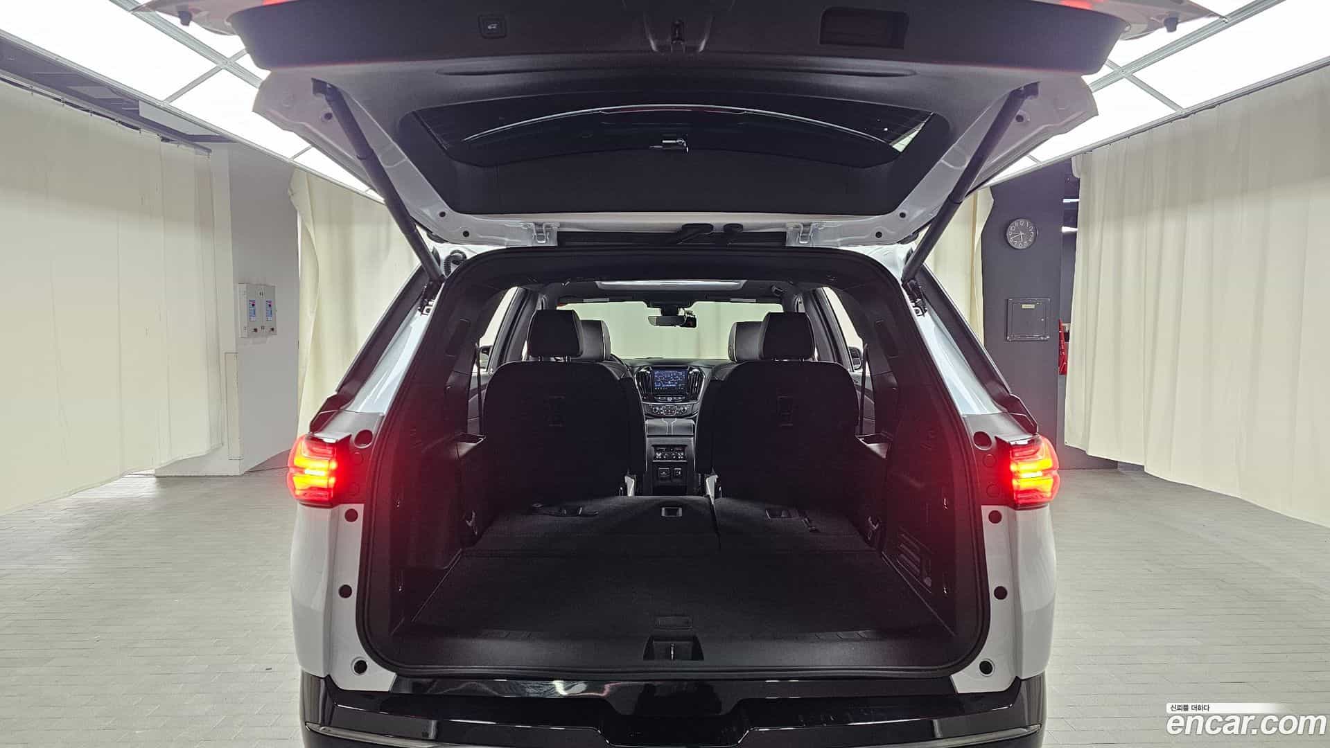 Traverse Chevrolet 2023.11-OPTION-024