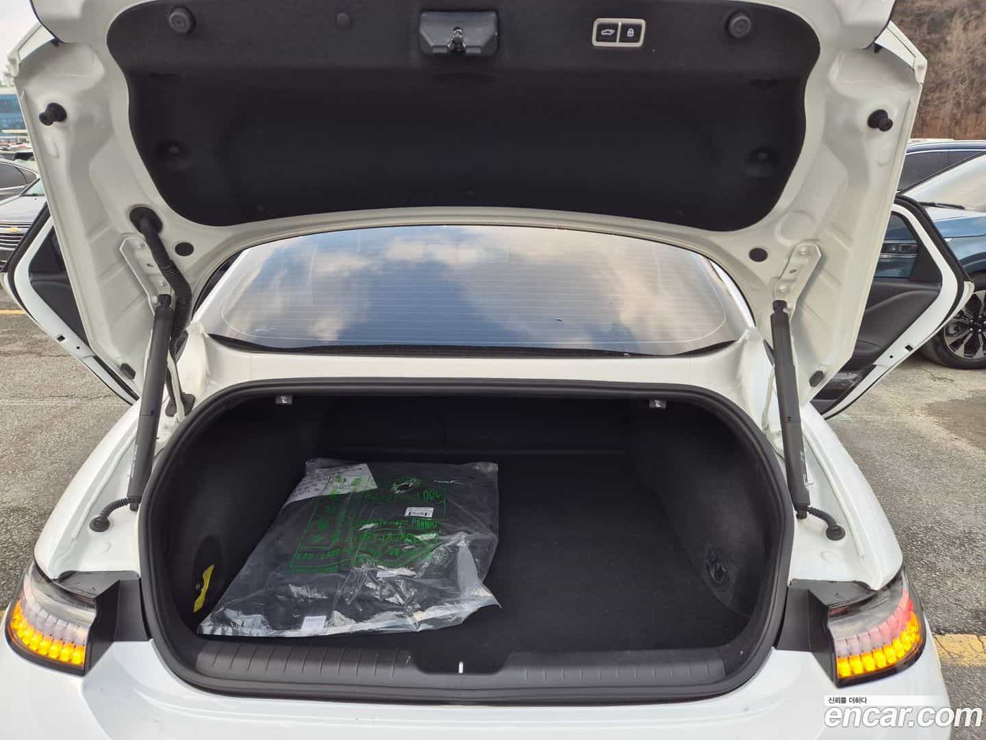 Ioniq6 Hyundai 2025.4-INNER-009