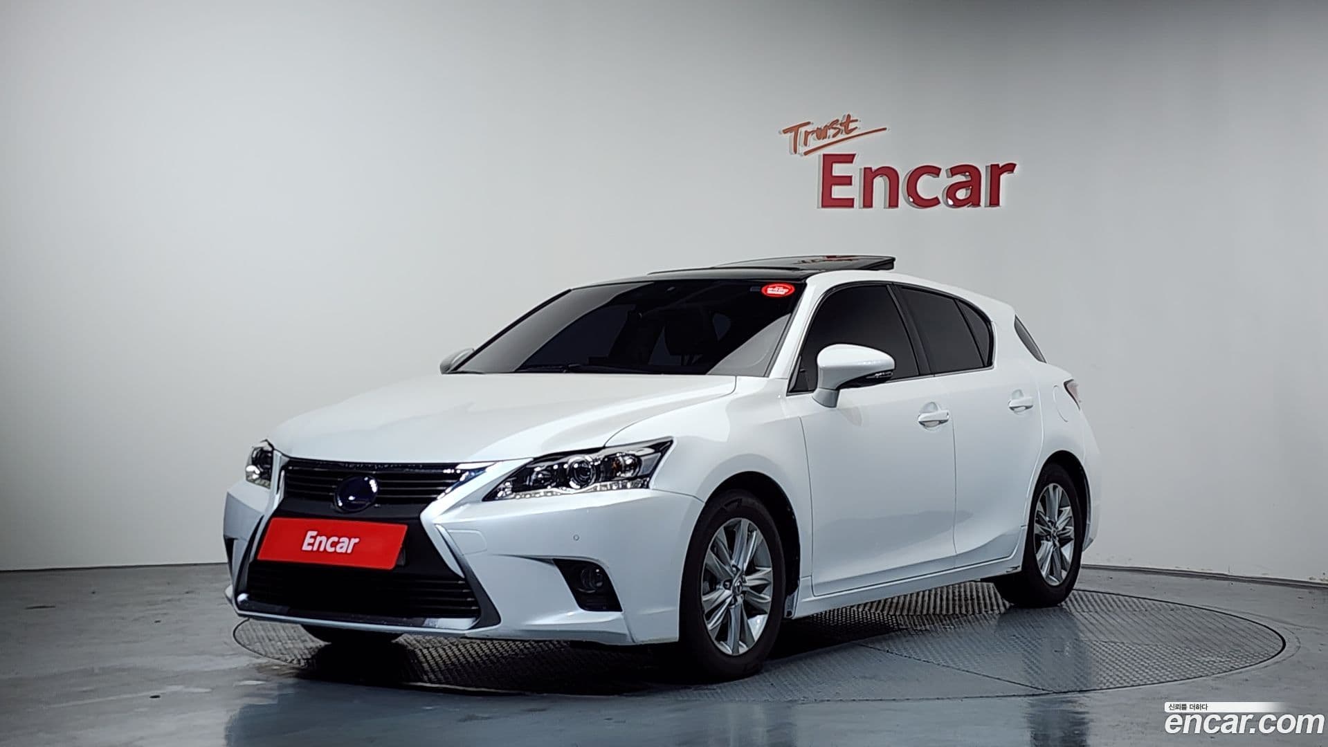 Main__Slider__Photo:CT200h Lexus 2016.8-0