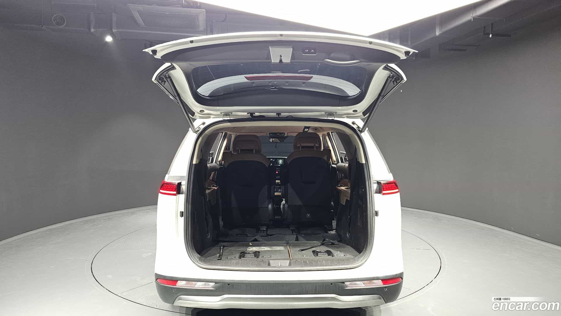 Canival Kia 2023.1-OPTION-024