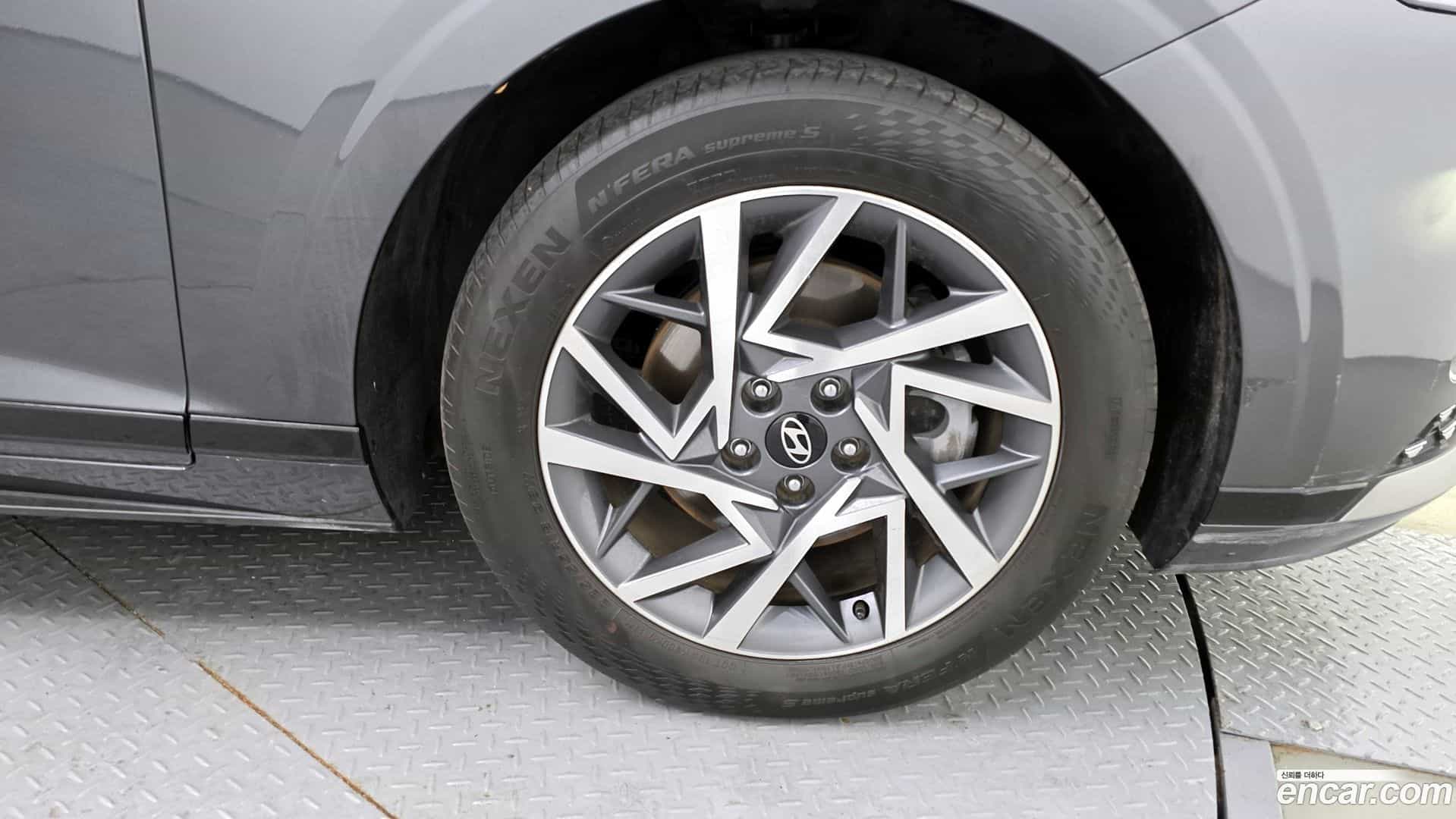 Grandeur Hyundai 2023.9-OUTER-005