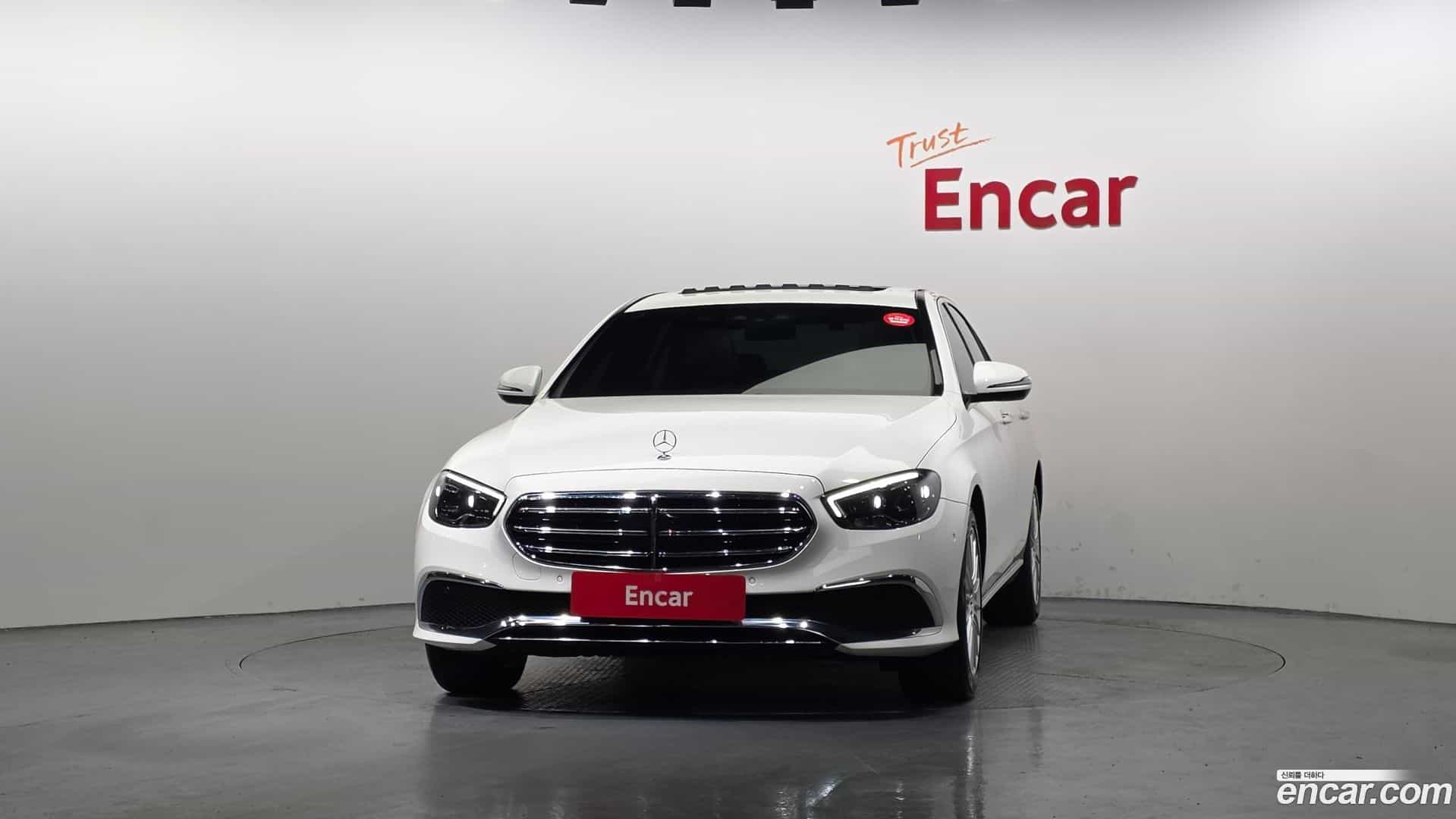 E-Class Mercedes-Benz 2021.0-OUTER-003