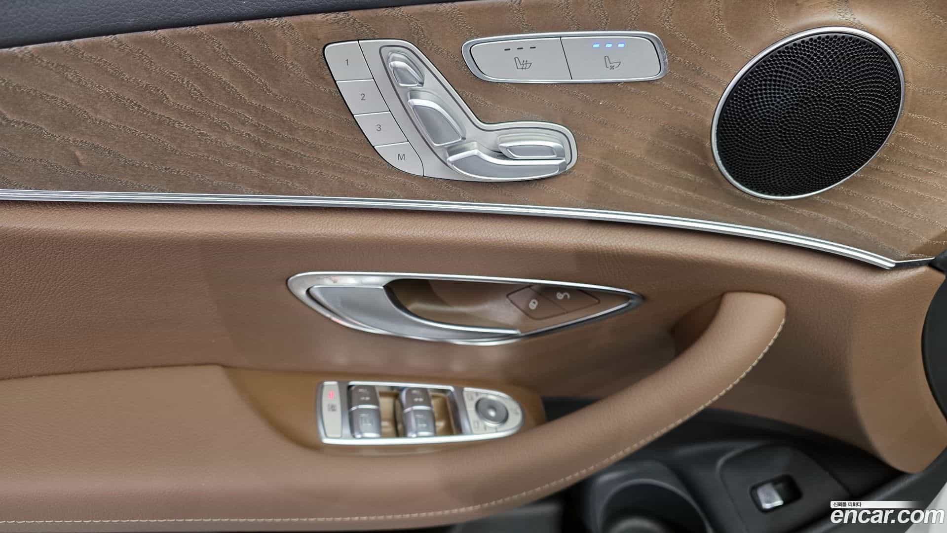 E-Class Mercedes-Benz 2021.0-OPTION-018