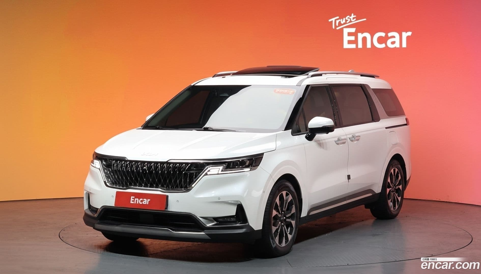 Main__Slider__Photo:Canival Kia 2022.5-0