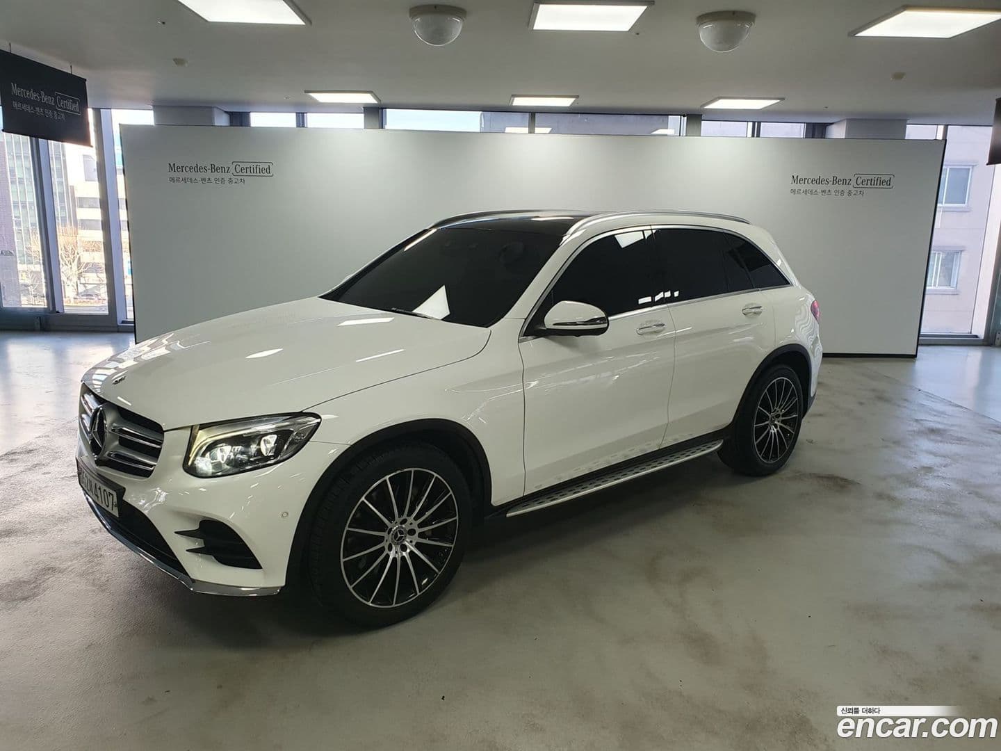 Main__Slider__Photo:GLC-Class Mercedes-Benz 2019.10-0