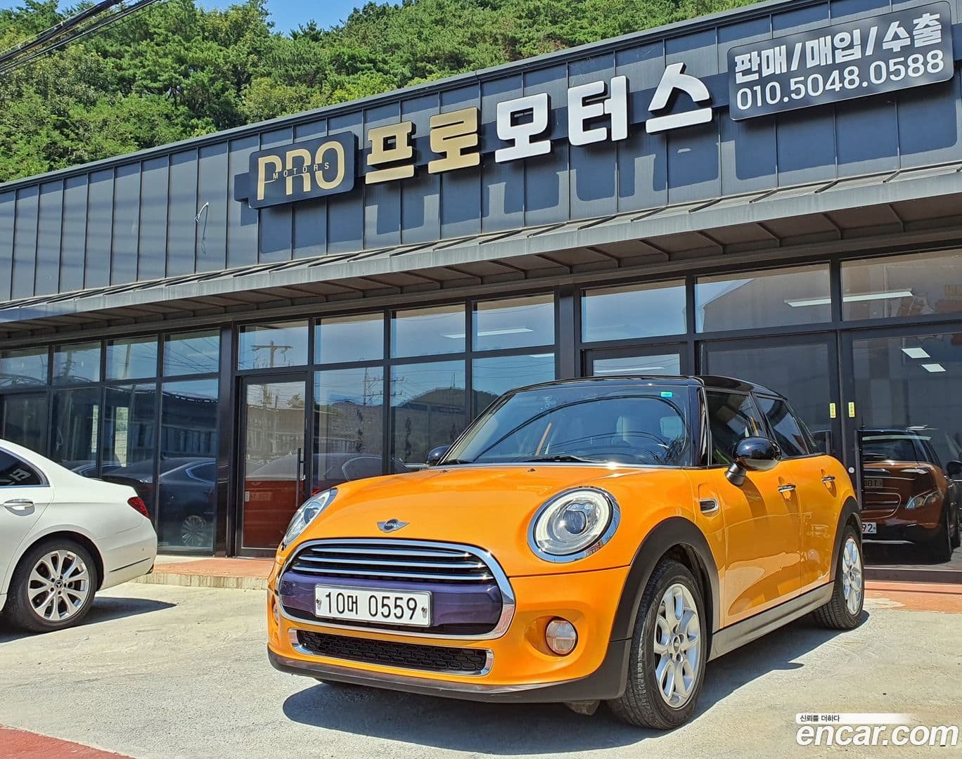 Main__Slider__Photo:Cooper Mini 2015.11-0
