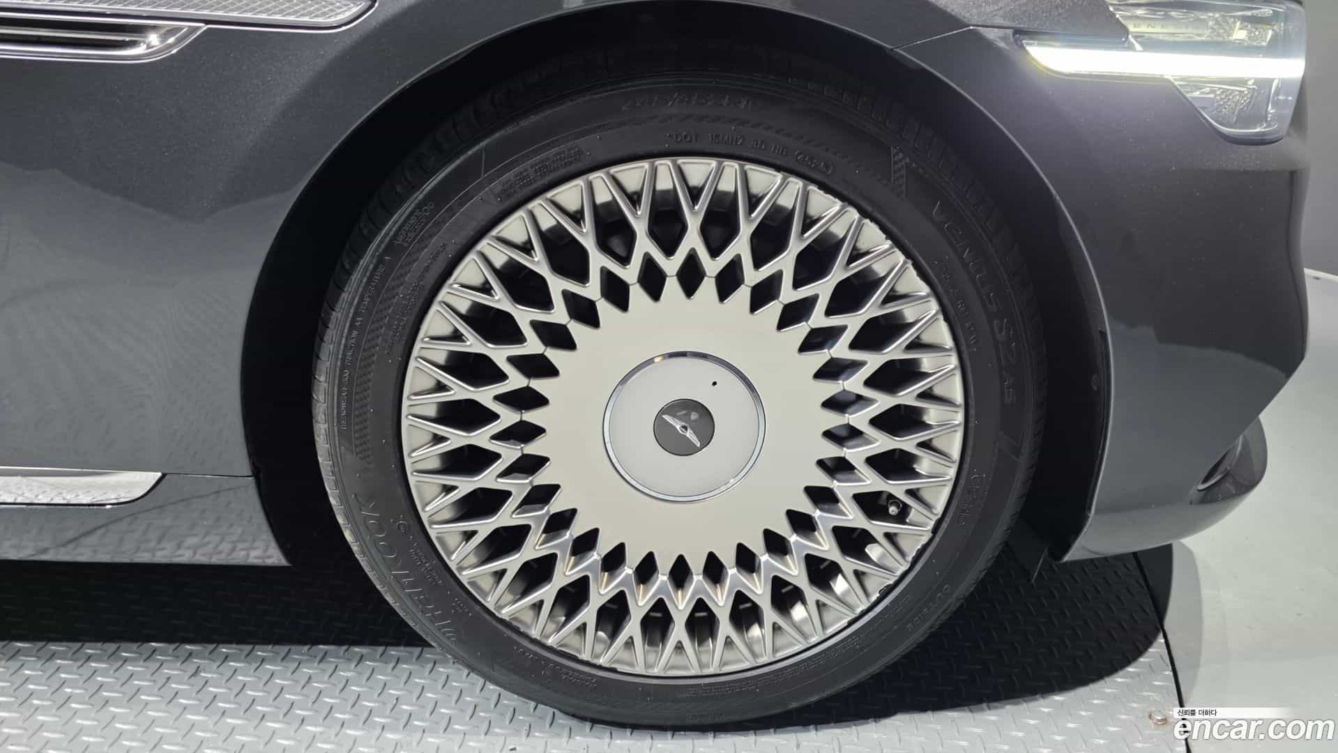 G90 Genesis 2019.0-OUTER-005