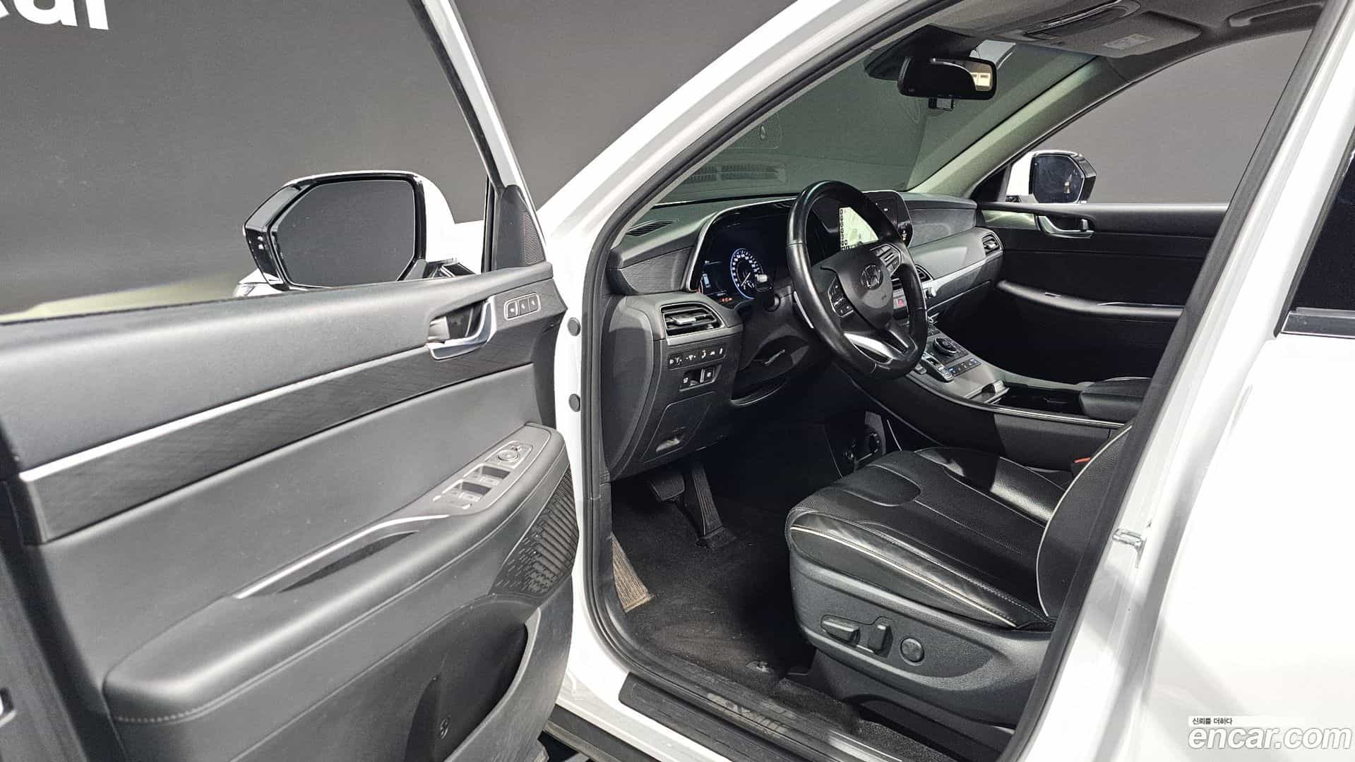 Palisade Hyundai 2022.1-INNER-010