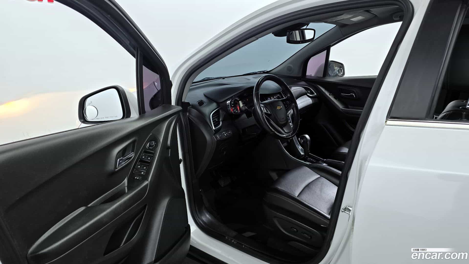Trax Chevrolet 2021.2-INNER-010