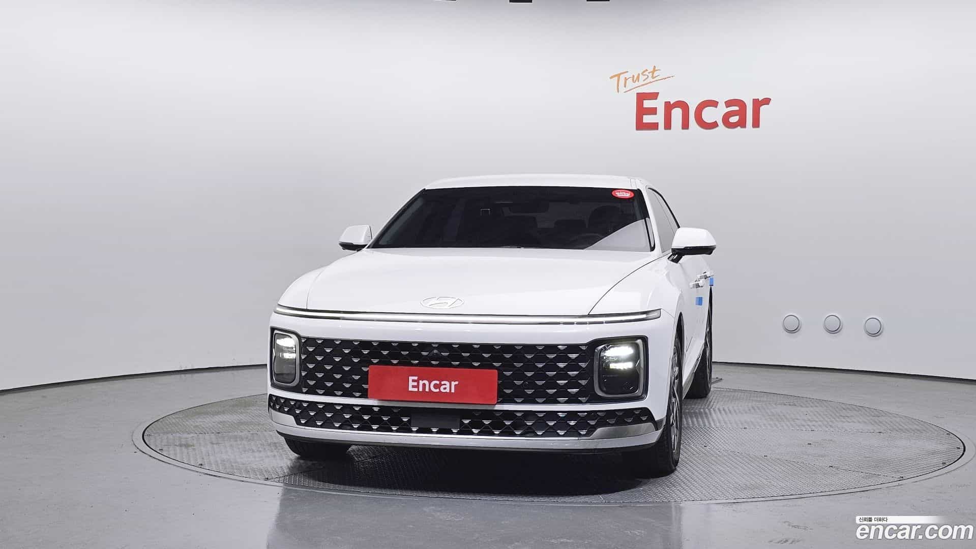 Grandeur Hyundai 2023.2-OUTER-003