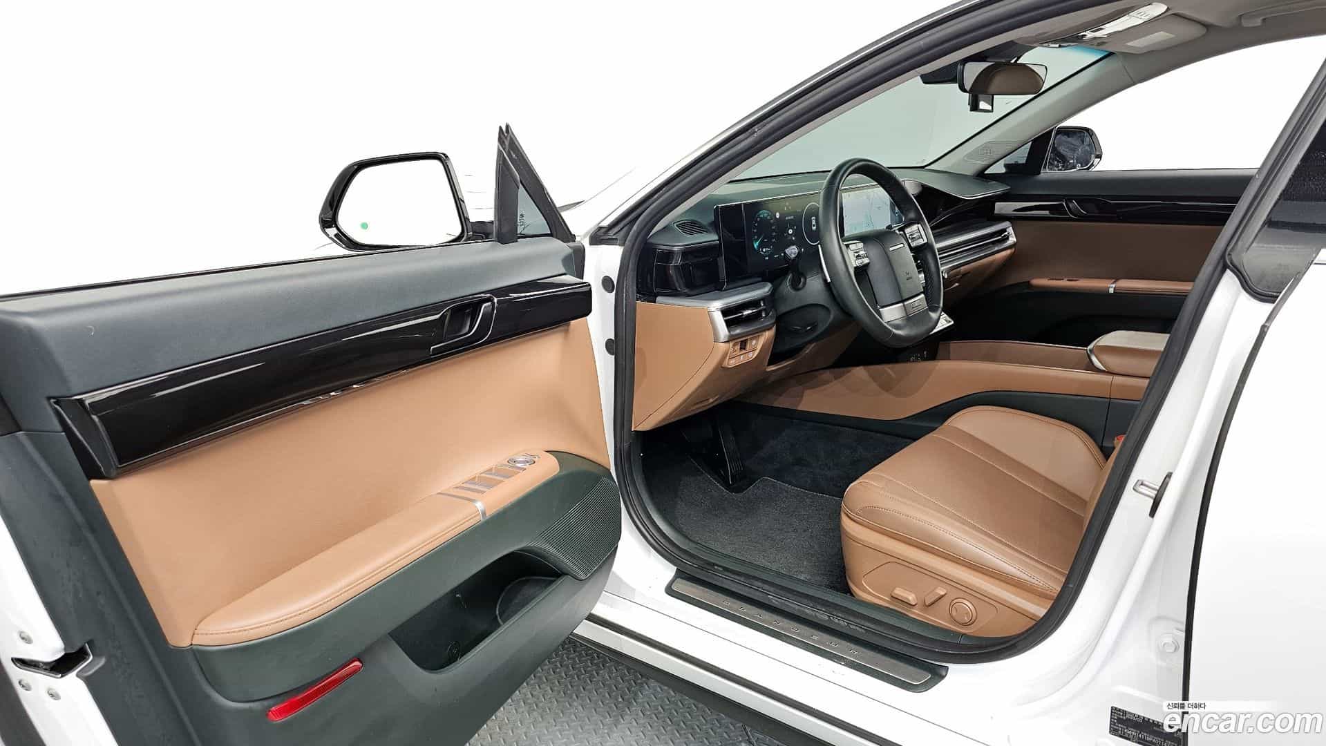 Grandeur Hyundai 2023.2-INNER-010