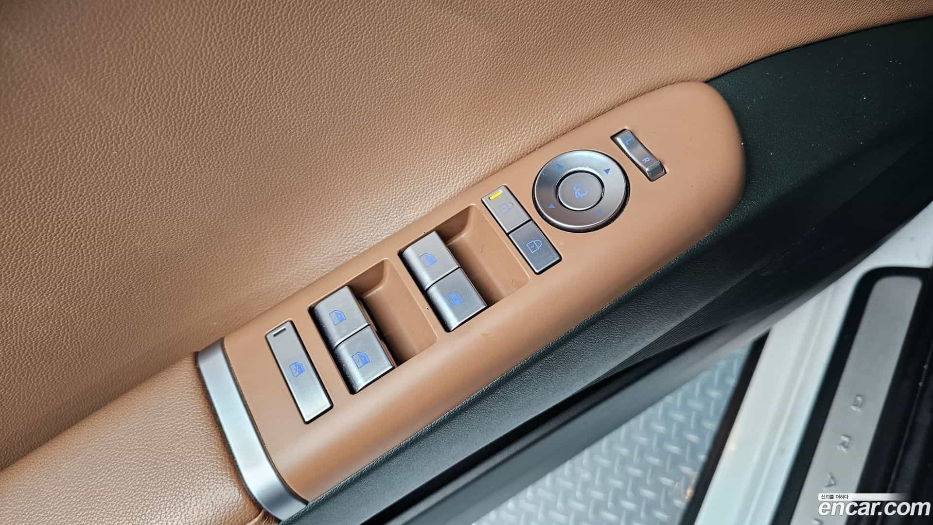 Grandeur Hyundai 2023.2-OPTION-017