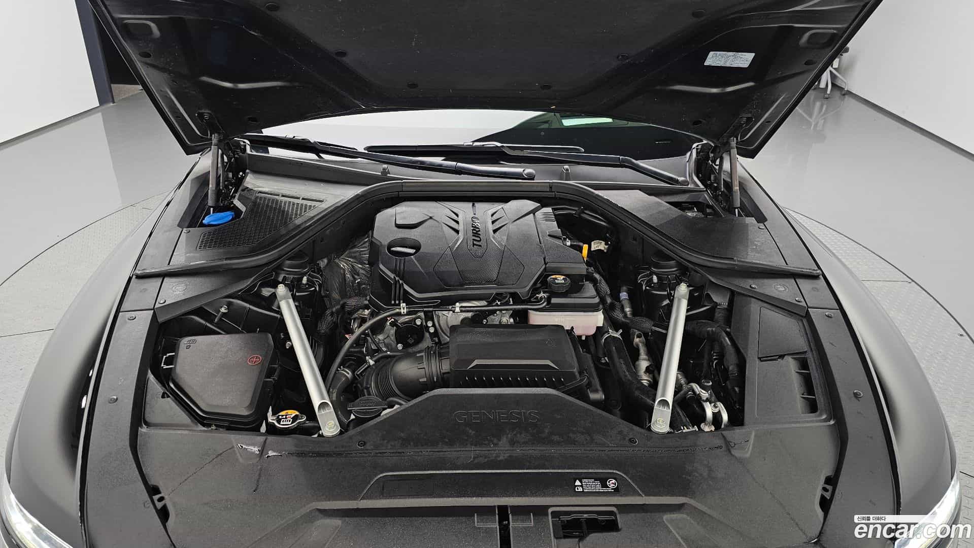 G80 Genesis 2022.2-INNER-006