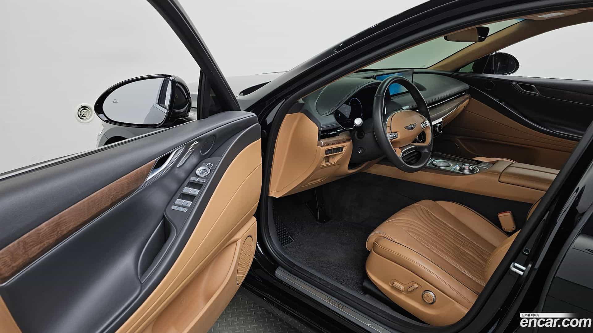 G80 Genesis 2022.2-INNER-010