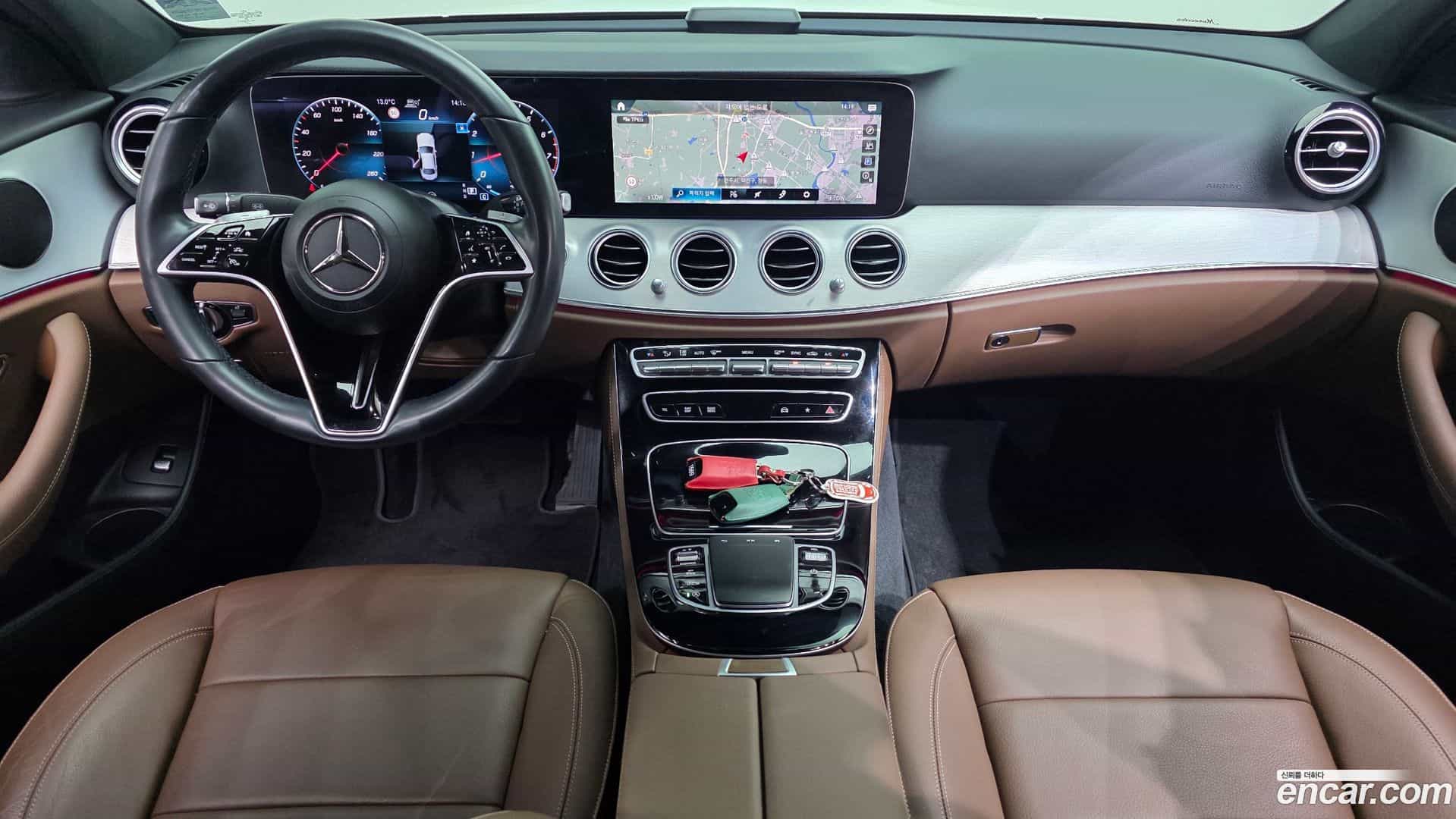 E-Class Mercedes-Benz 2020.10-INNER-007