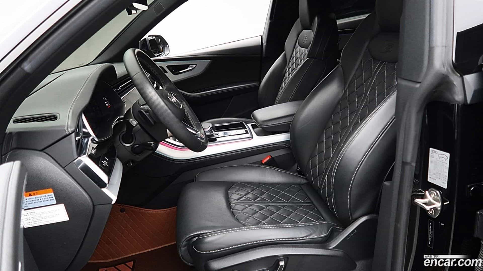Q8 Audi 2021.2-INNER-009