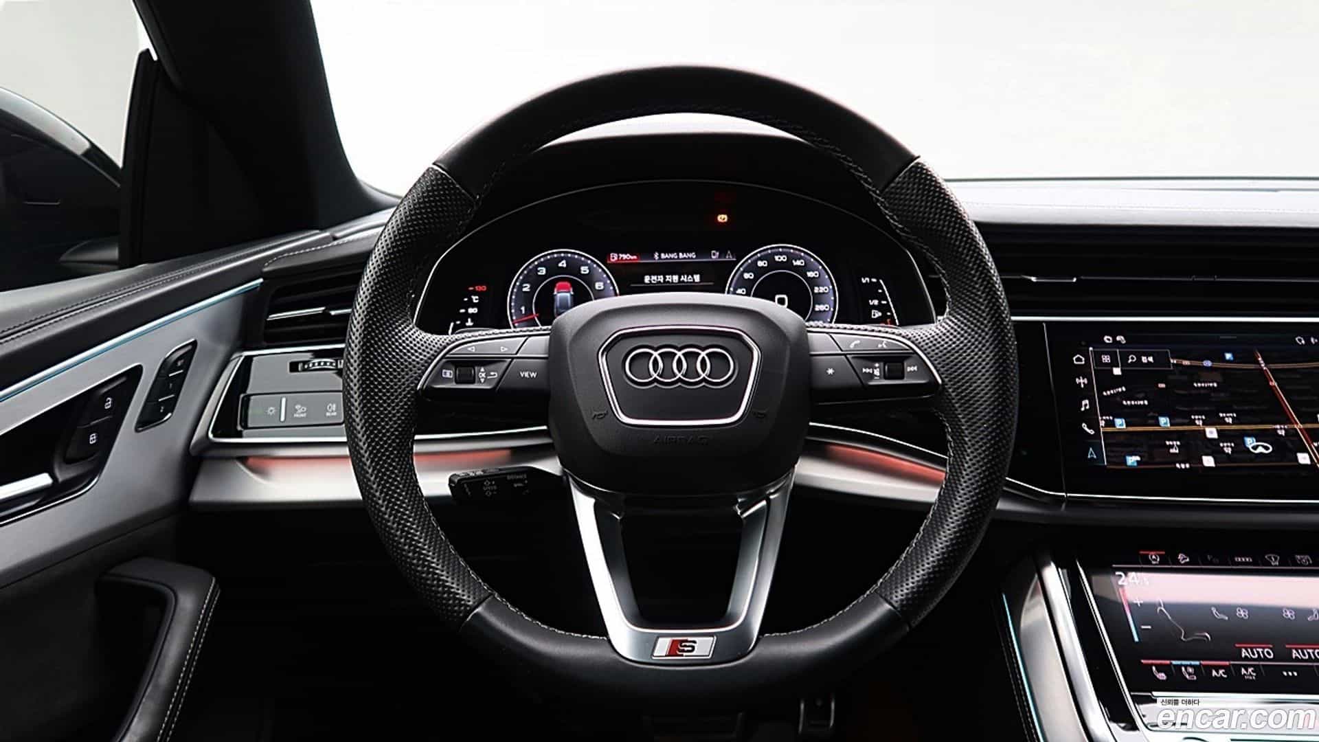 Q8 Audi 2021.2-OPTION-017
