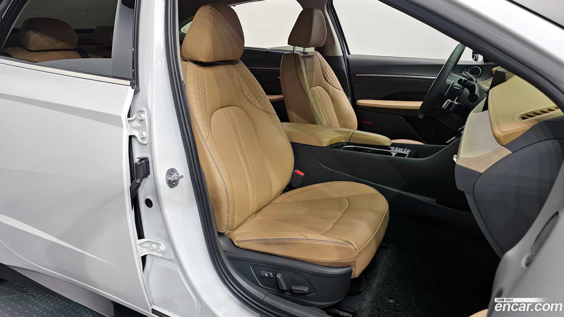 Sonata Hyundai 2024.4-INNER-010