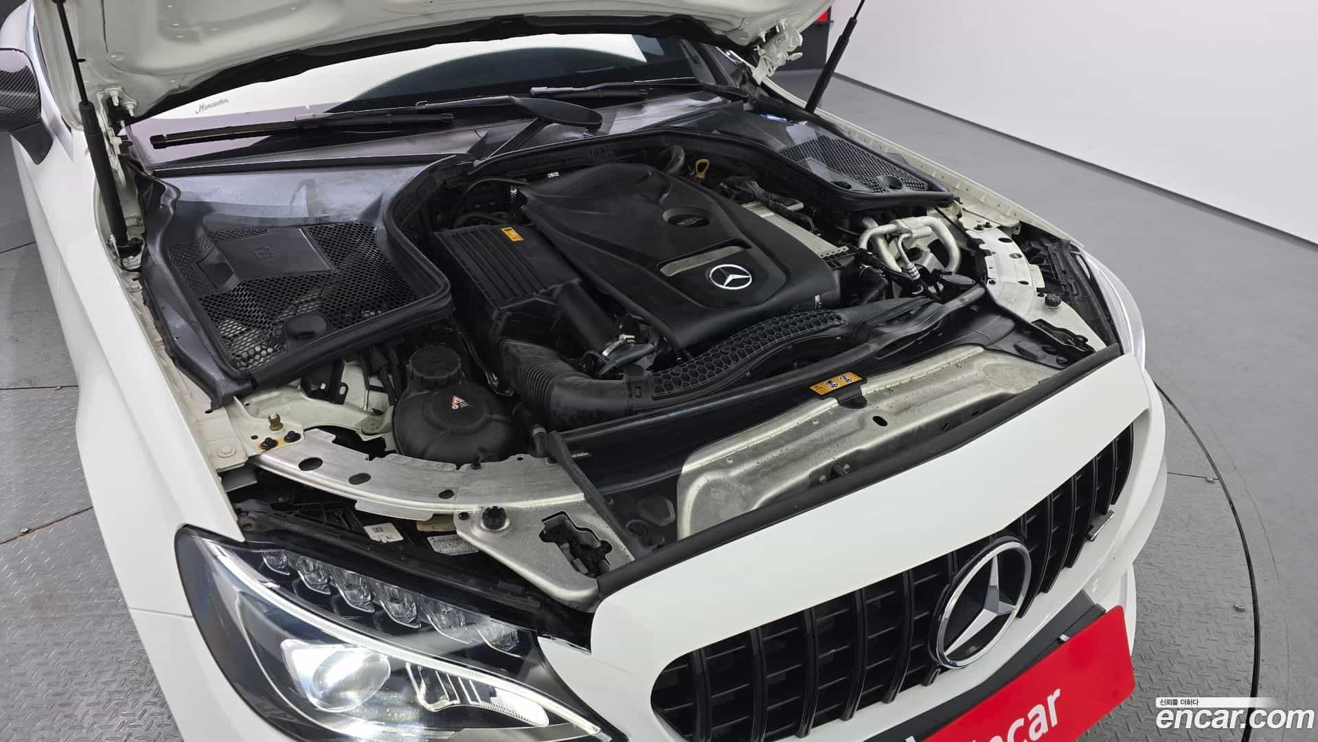 C-Class Mercedes-Benz 2018.2-INNER-006