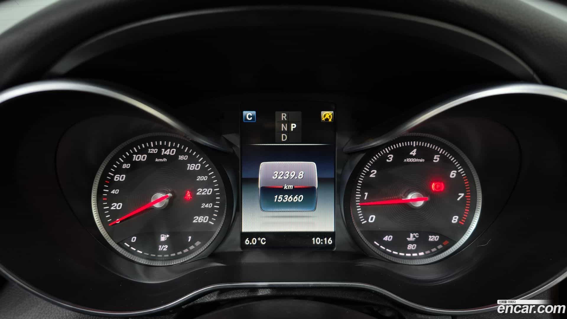C-Class Mercedes-Benz 2018.2-INNER-008