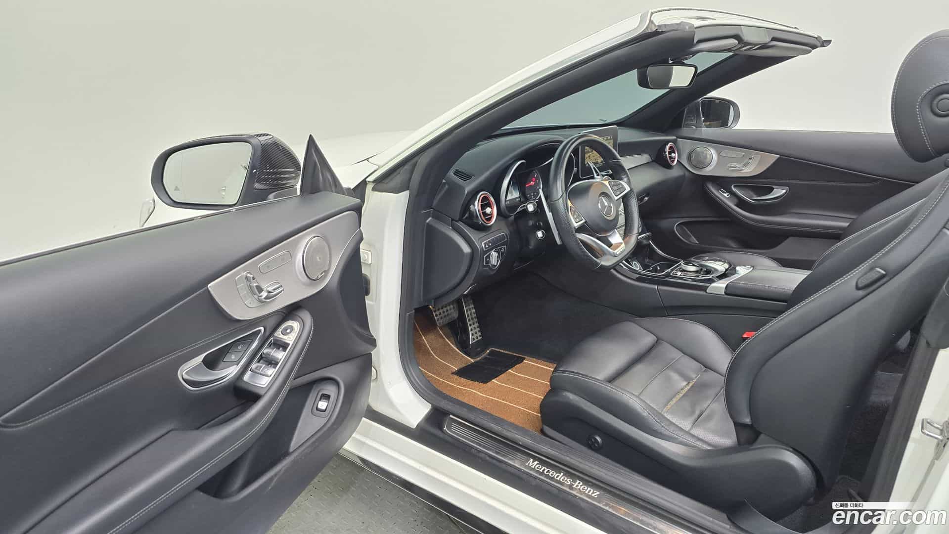 C-Class Mercedes-Benz 2018.2-INNER-010