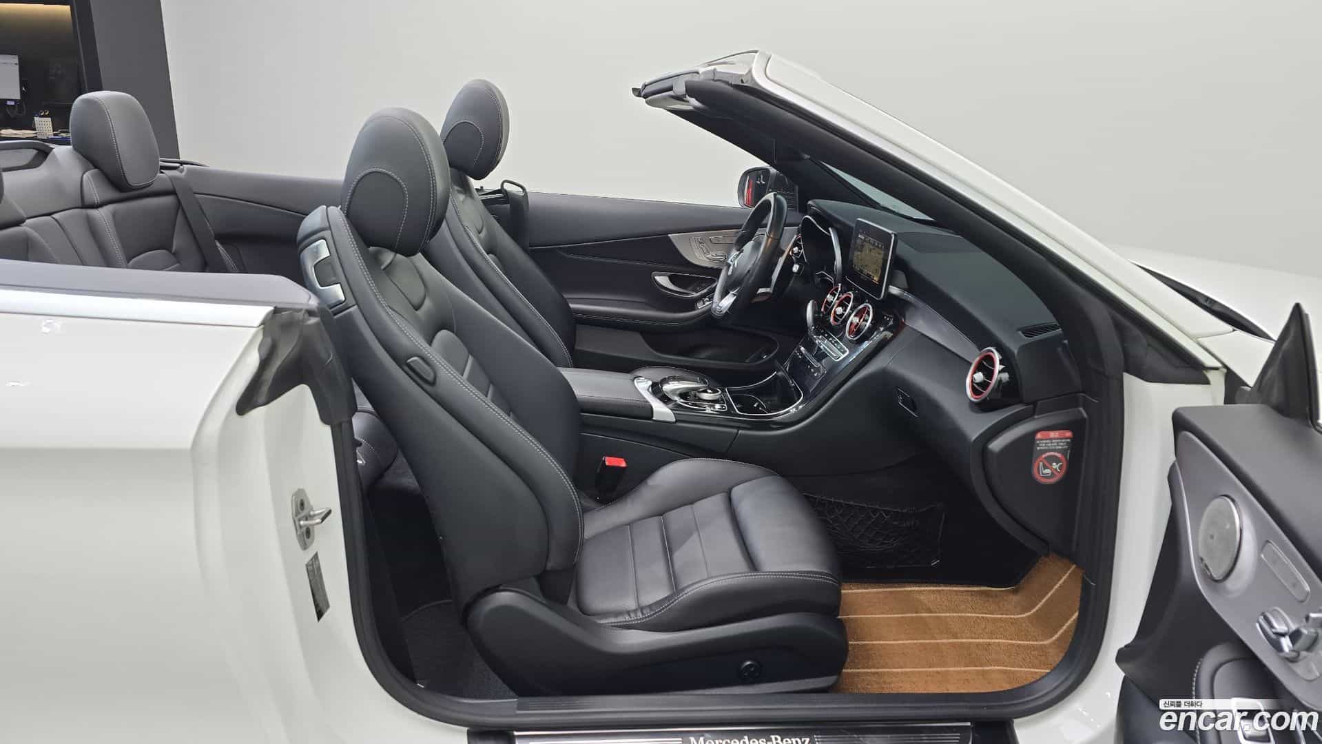 C-Class Mercedes-Benz 2018.2-OPTION-015