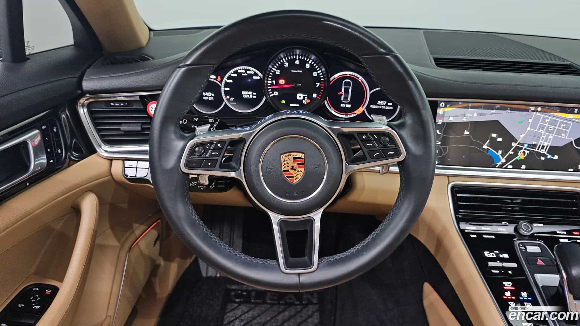Panamera Porsche 2018.0-OPTION-017