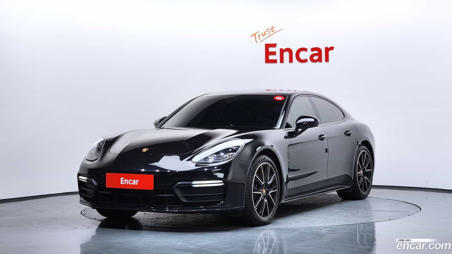Panamera Porsche 2020.2-OUTER-001