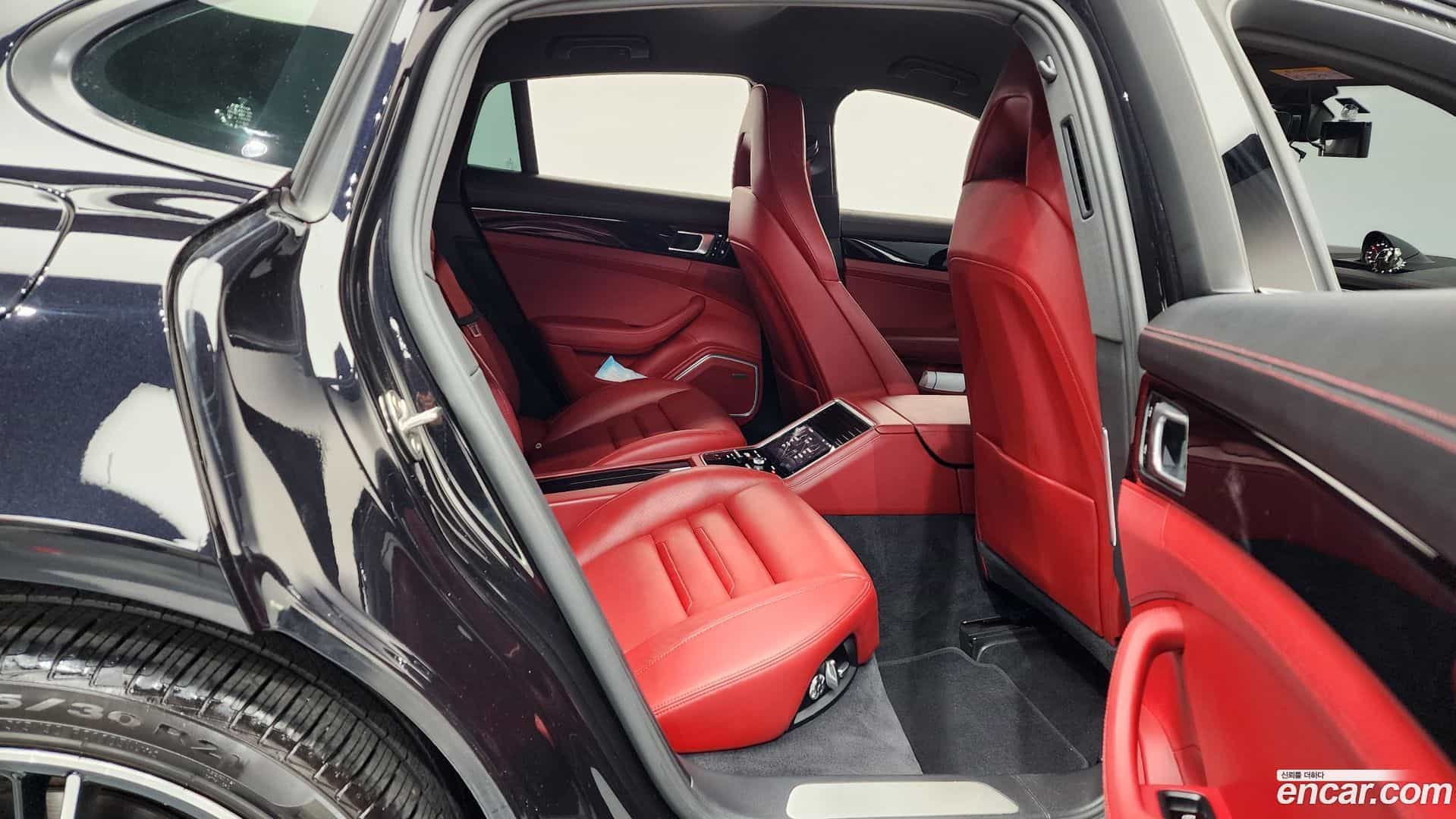 Panamera Porsche 2020.2-OPTION-016