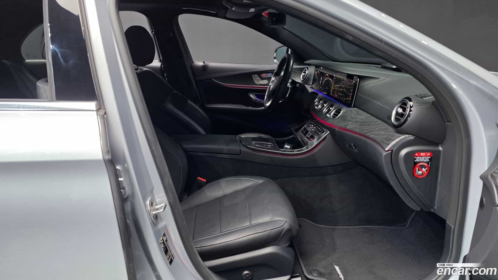 E-Class Mercedes-Benz 2022.4-OPTION-015