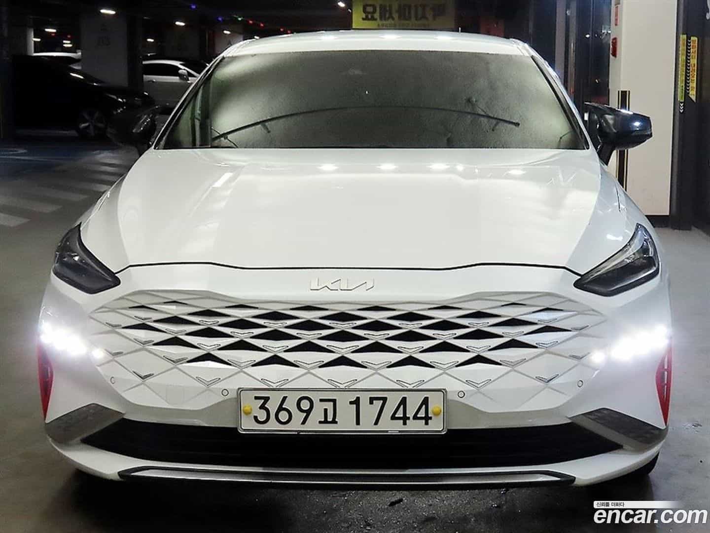 K8 Kia 2023.2-OUTER-002