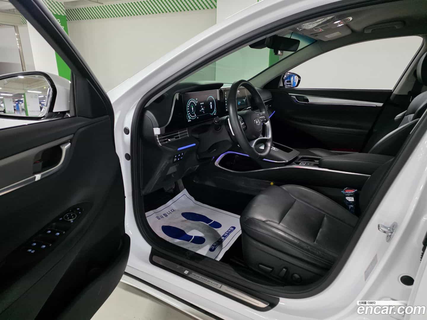 Grandeur Hyundai 2021.4-OPTION-018