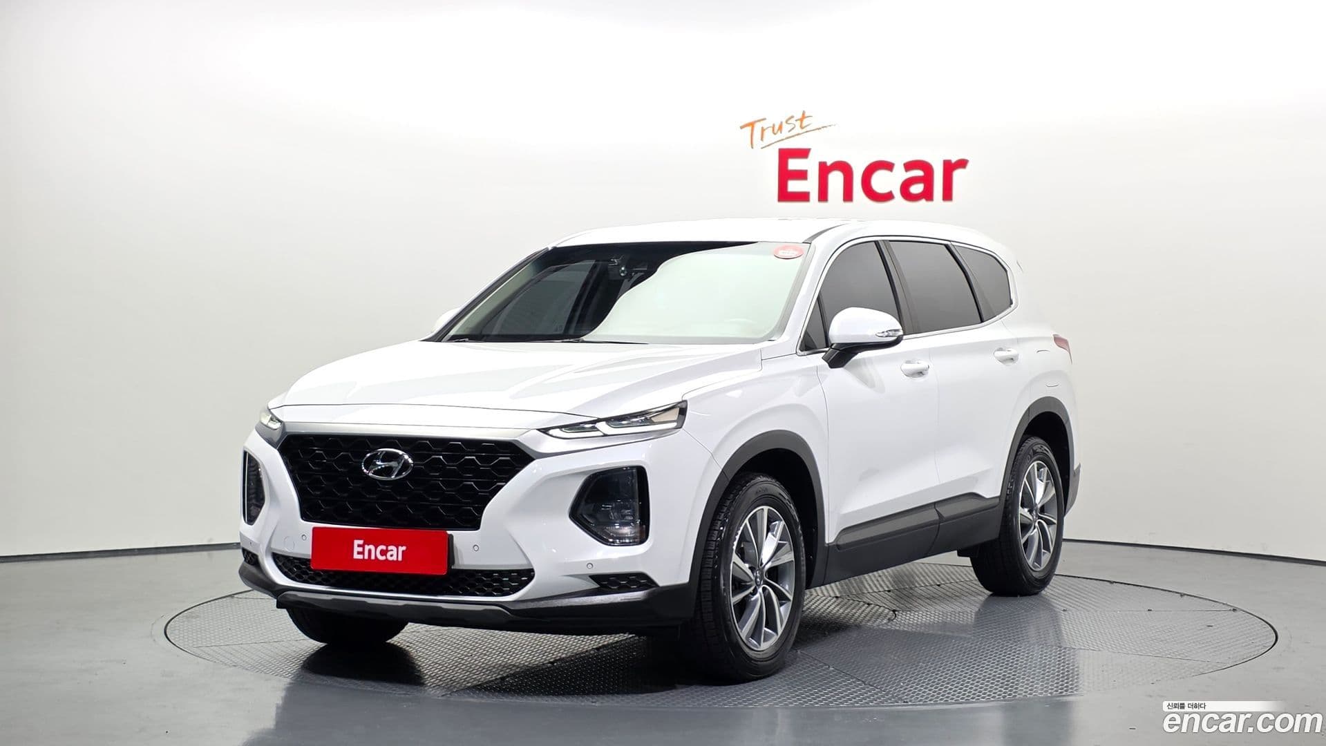 Main__Slider__Photo:Santafe Hyundai 2018.6-0