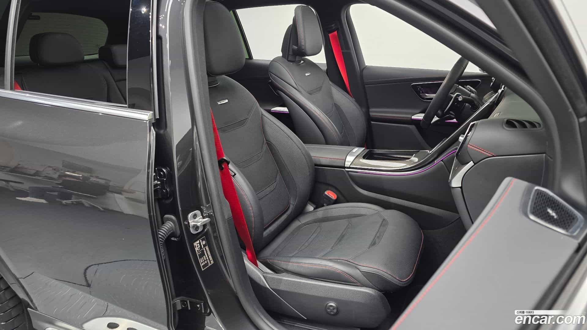 GLC-Class Mercedes-Benz 2024.4-INNER-010