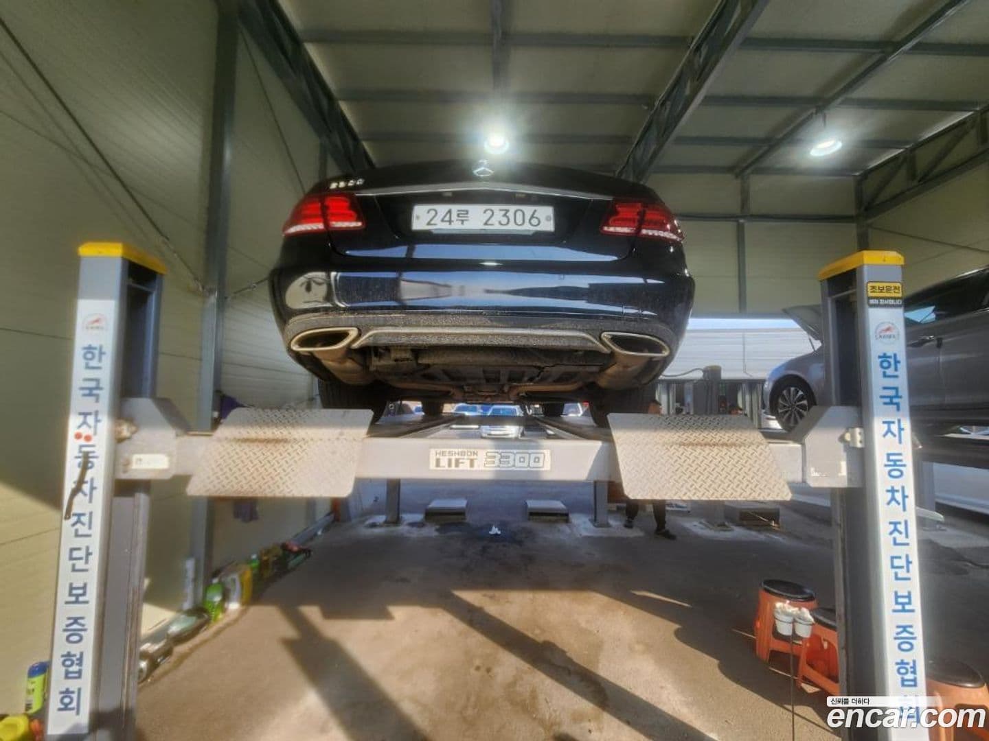 Main__Slider__Photo:E-Class Mercedes-Benz 2014.11-1