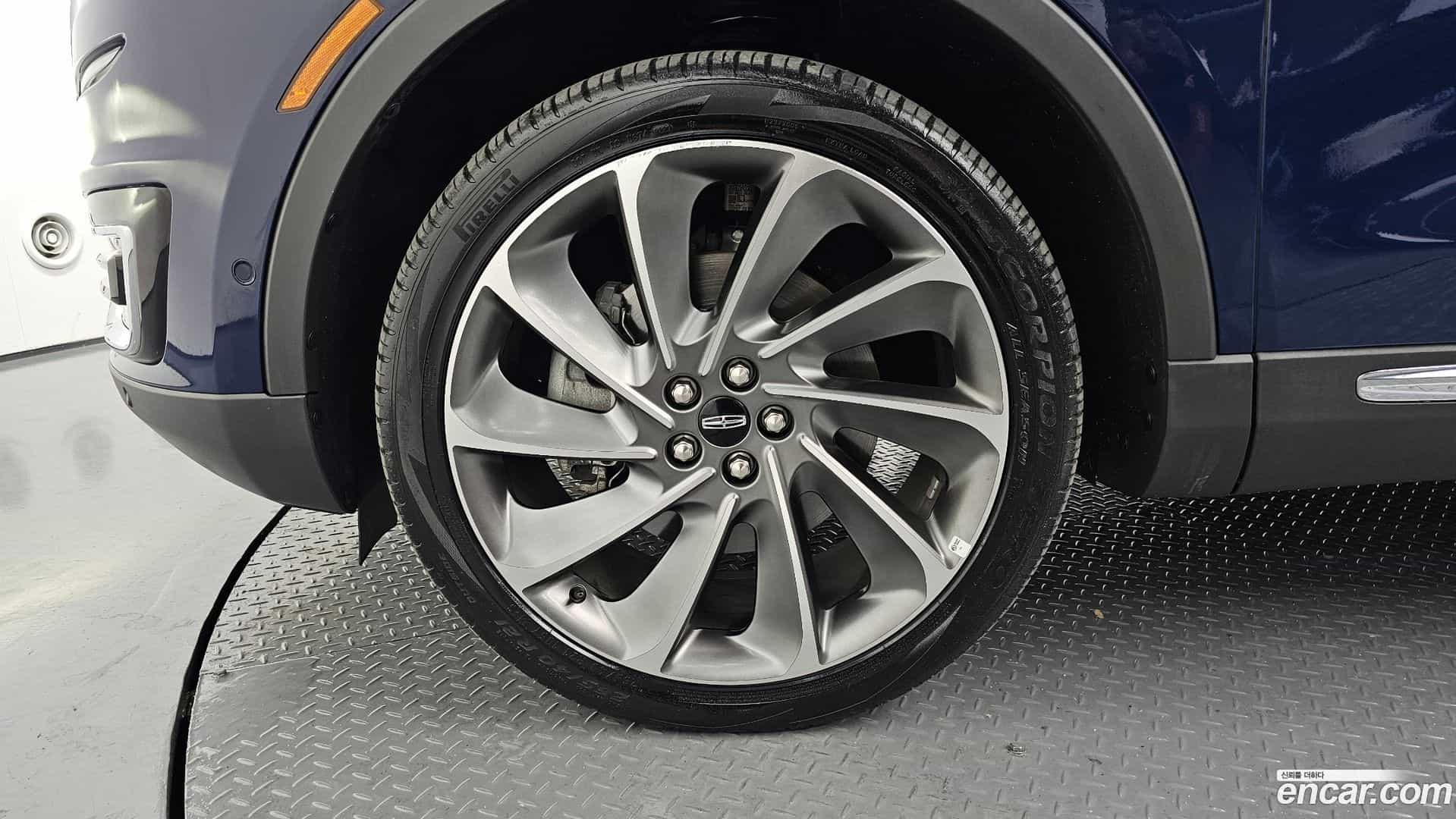 Nautilus Lincoln 2020.5-OUTER-005