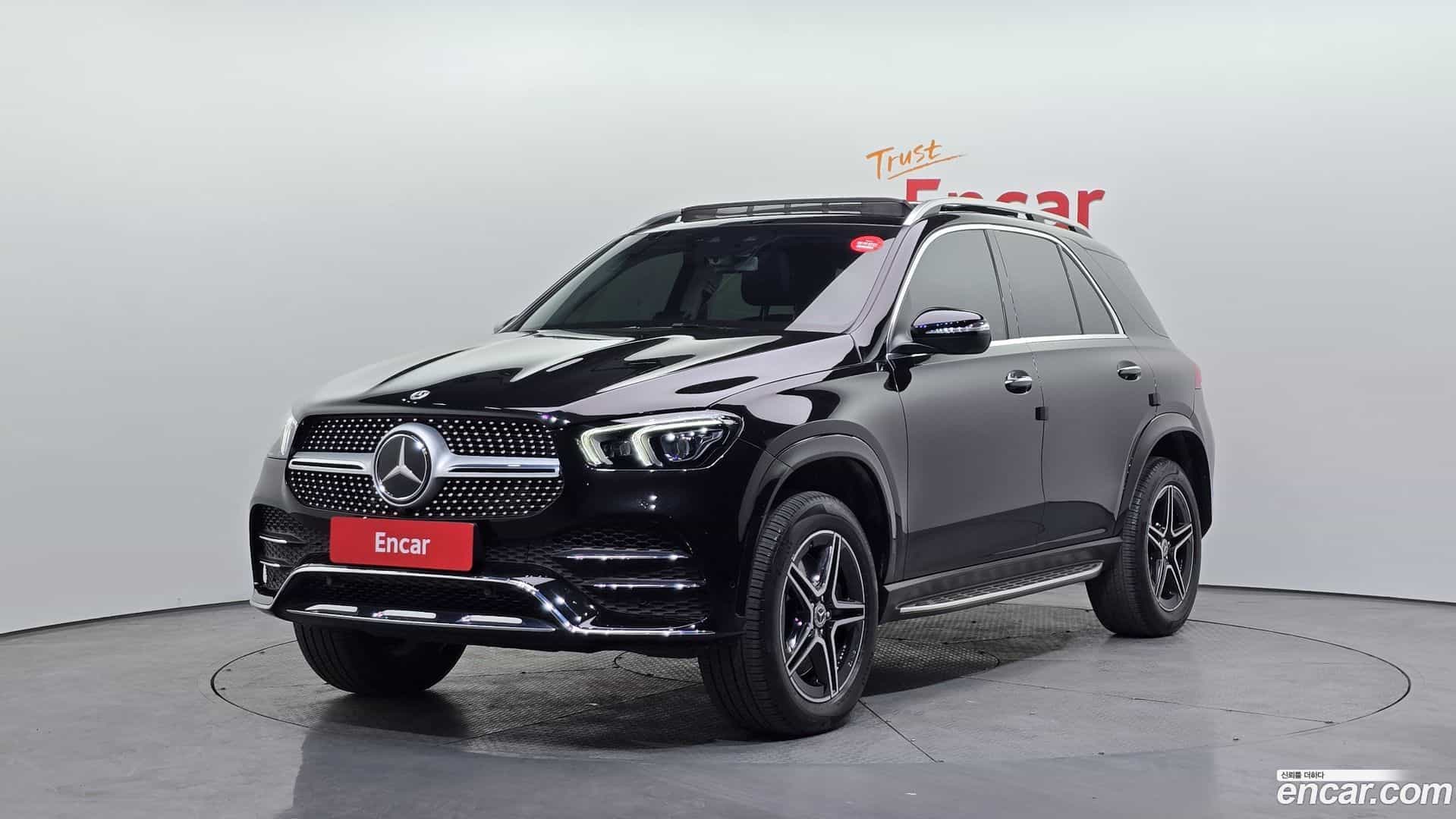 GLE-Class Mercedes-Benz 2020.8-OUTER-001