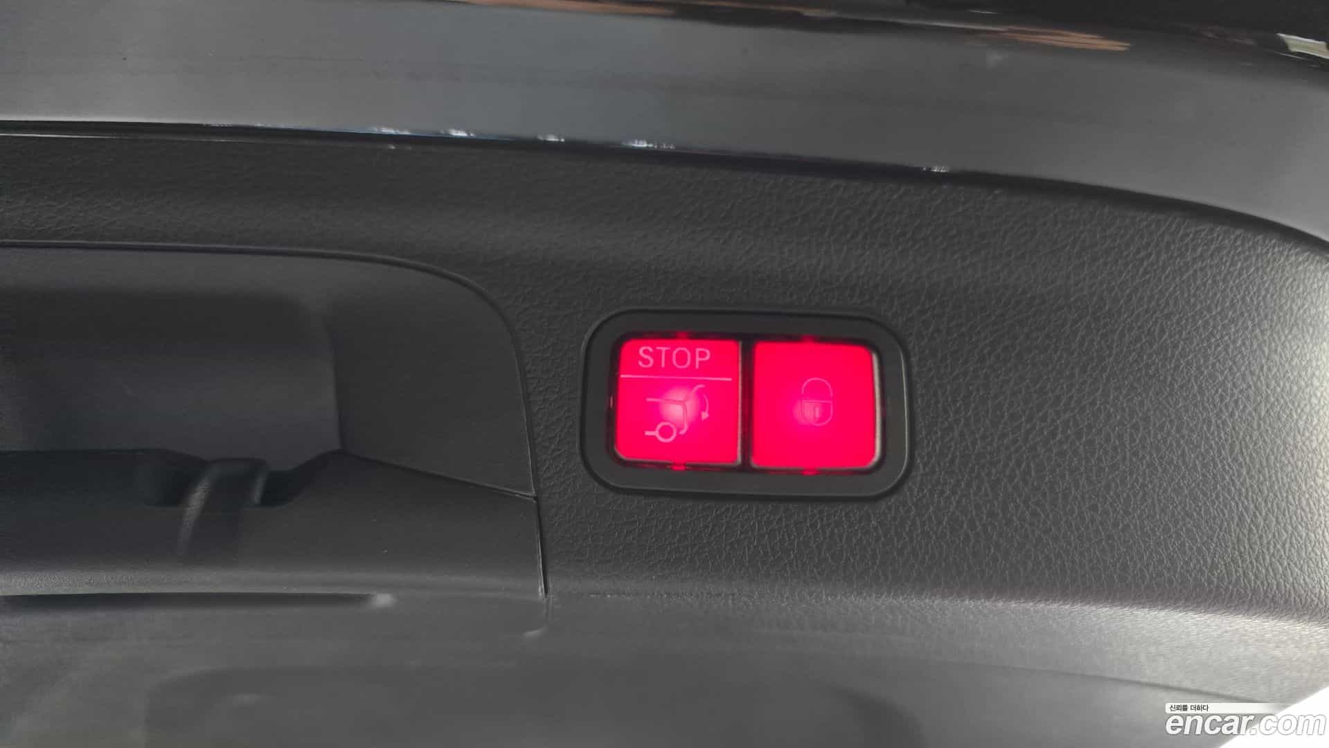 GLE-Class Mercedes-Benz 2020.8-OPTION-024