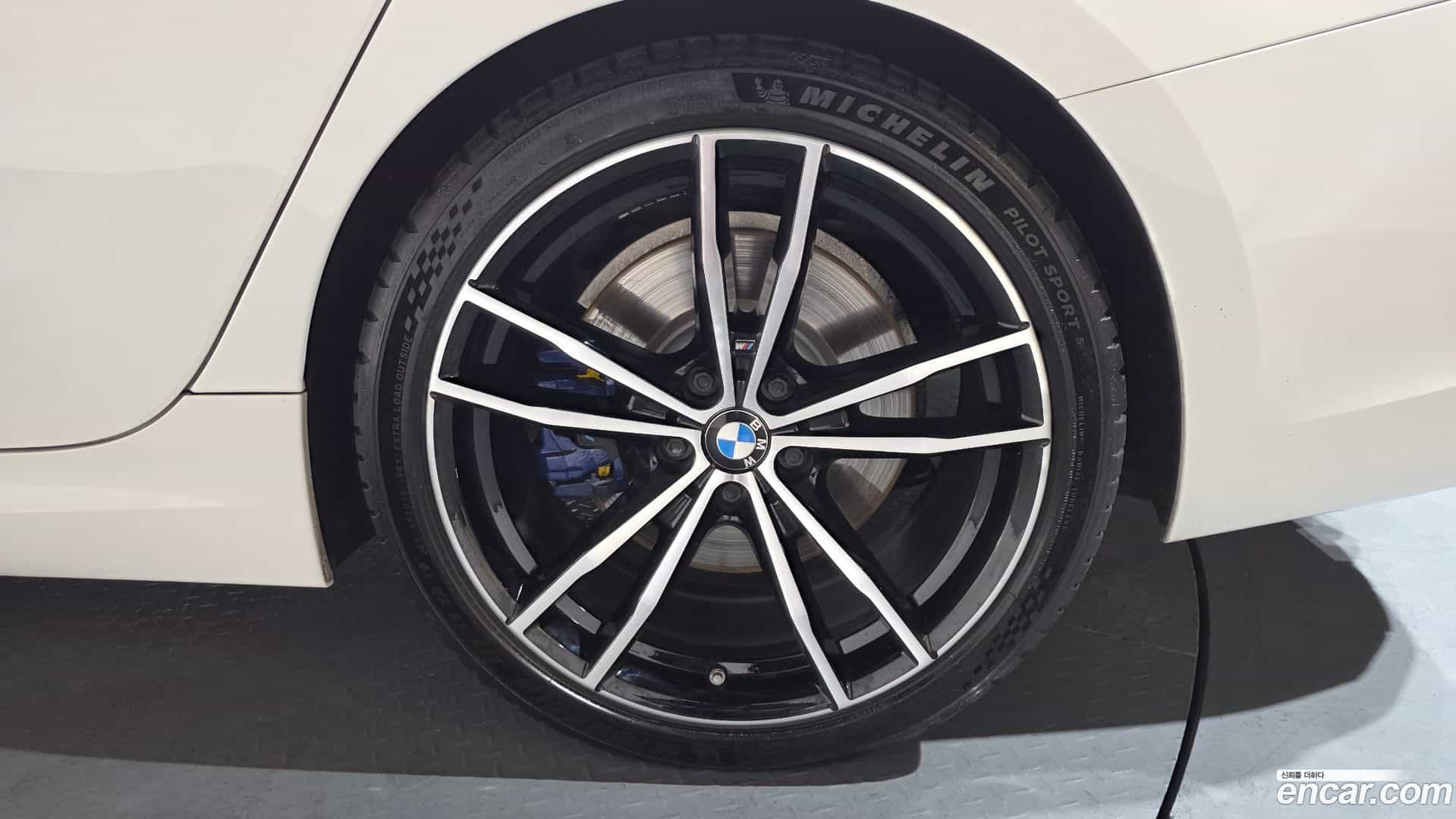 3-Series BMW 2021.6-OUTER-005