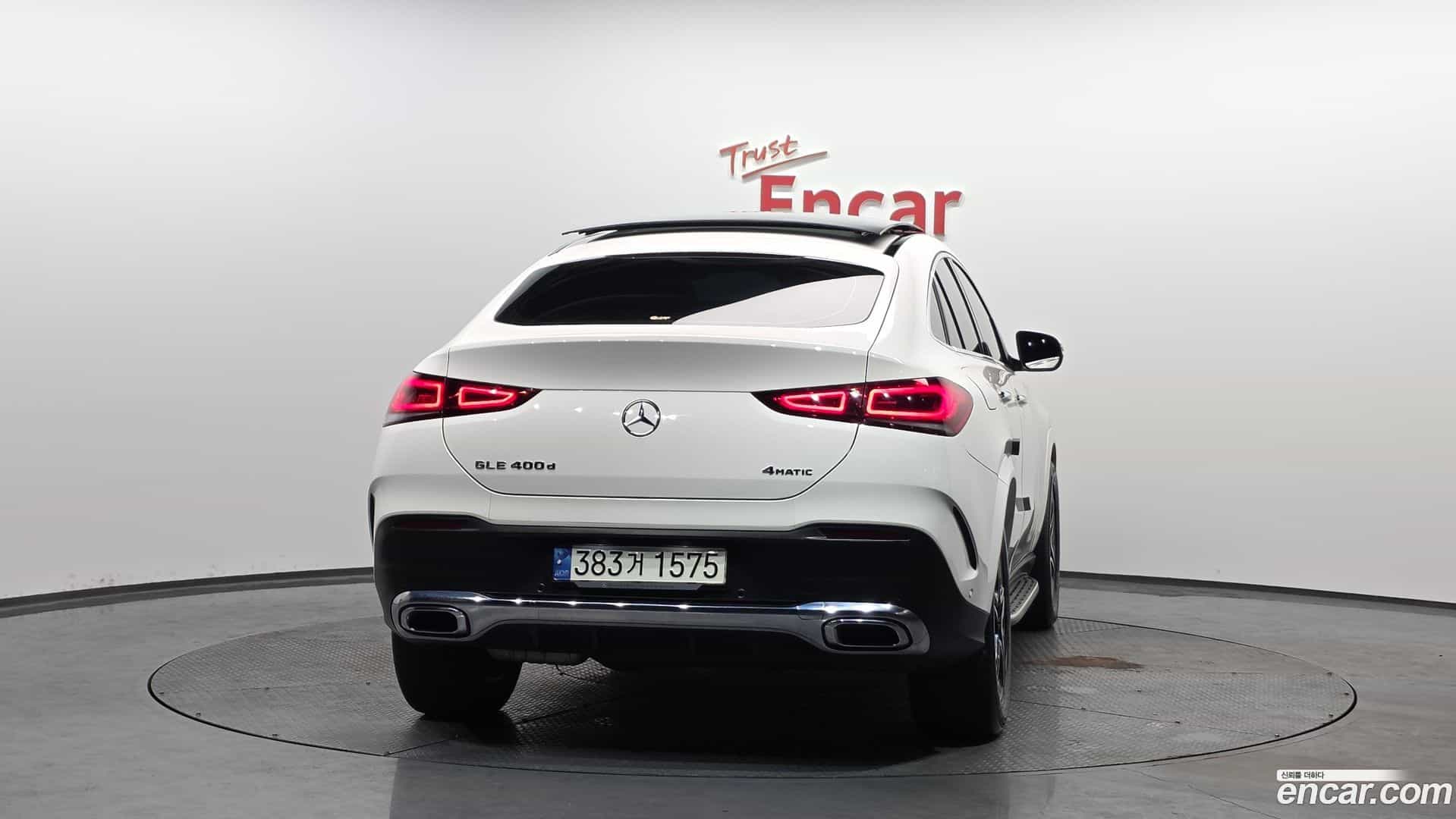 GLE-Class Mercedes-Benz 2021.1-OUTER-004