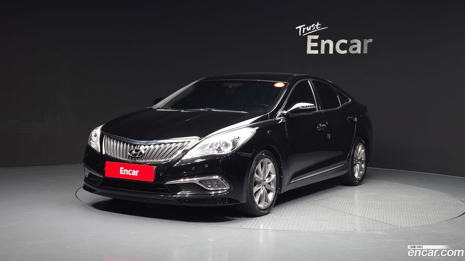 Main__Slider__Photo:Grandeur Hyundai 2015.2-0