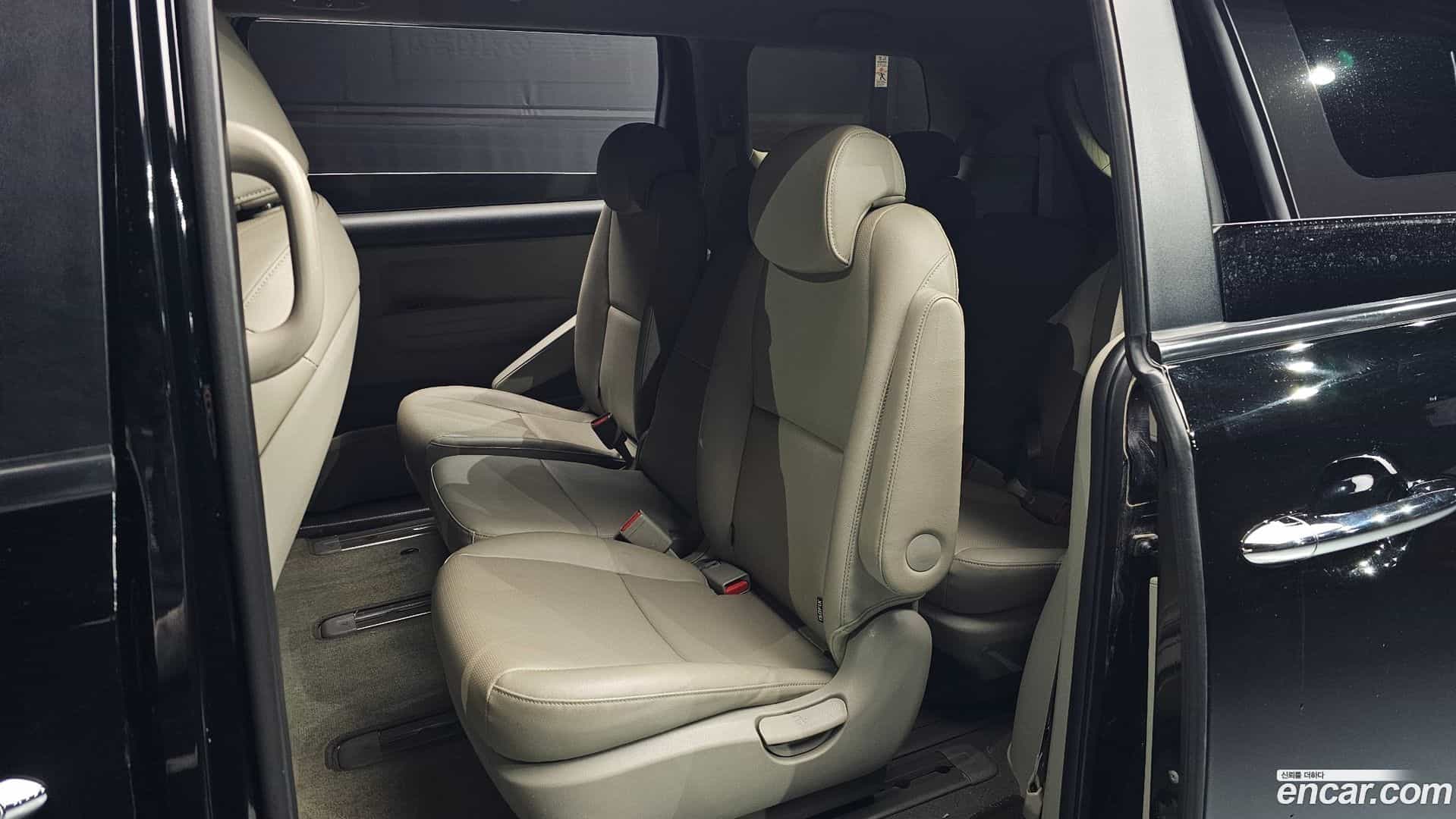 Canival Kia 2018.6-OPTION-016