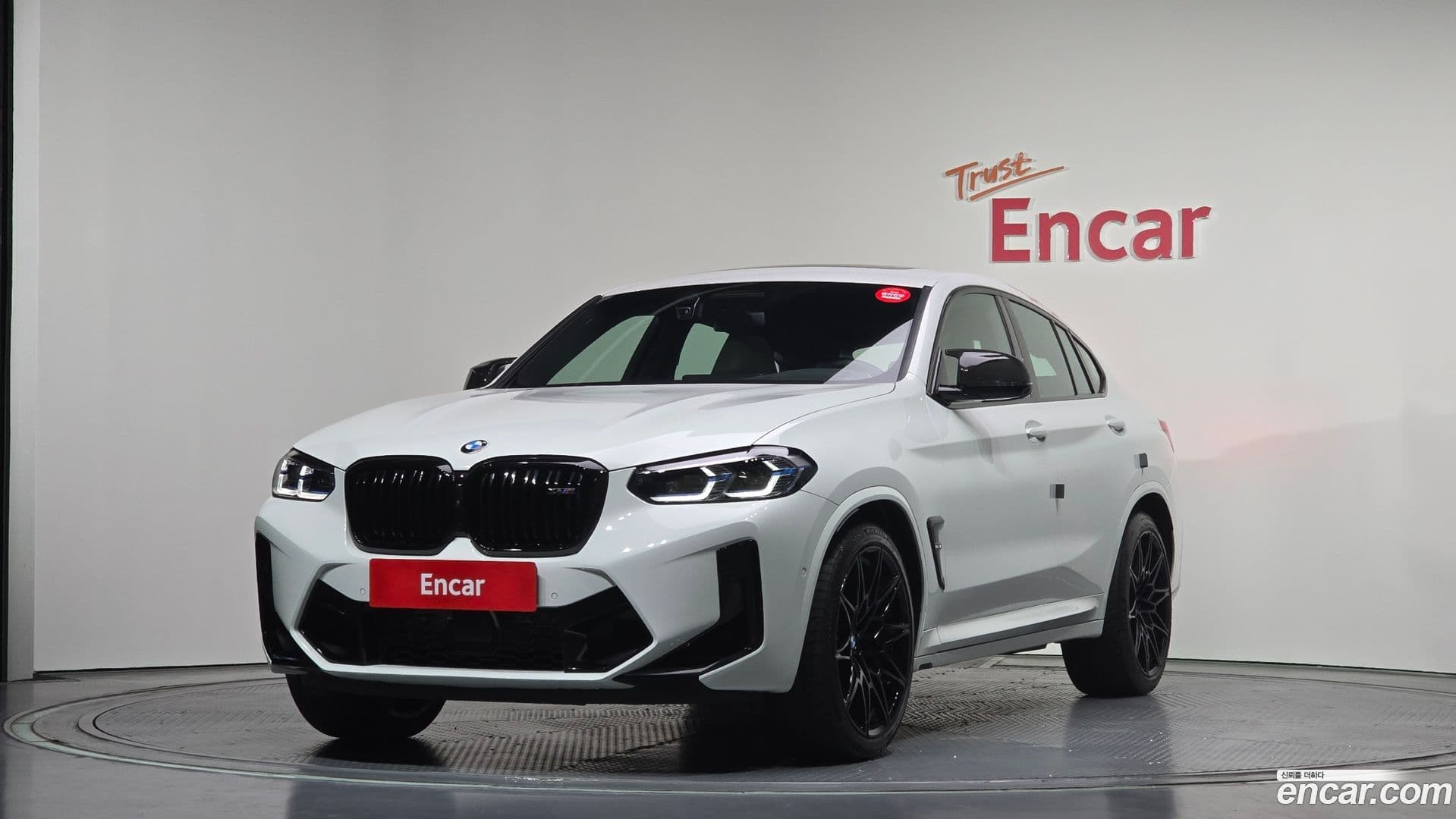 Main__Slider__Photo:X4M BMW 2024.7-0