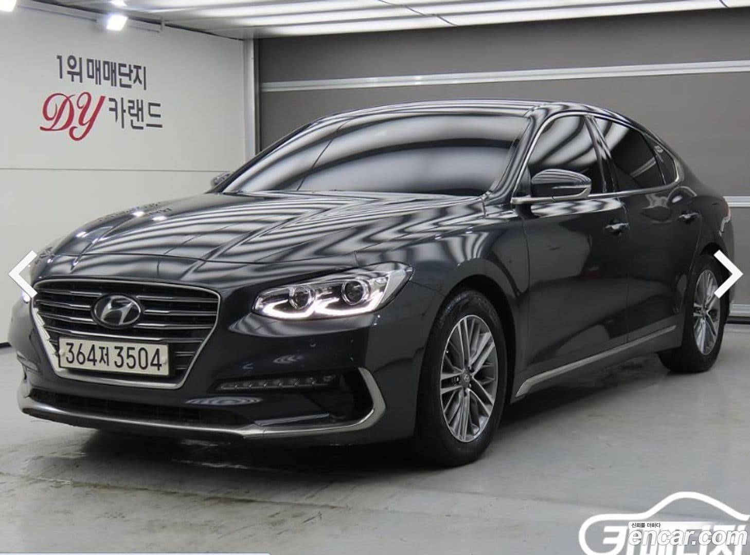 Main__Slider__Photo:Grandeur Hyundai 2019.1-0