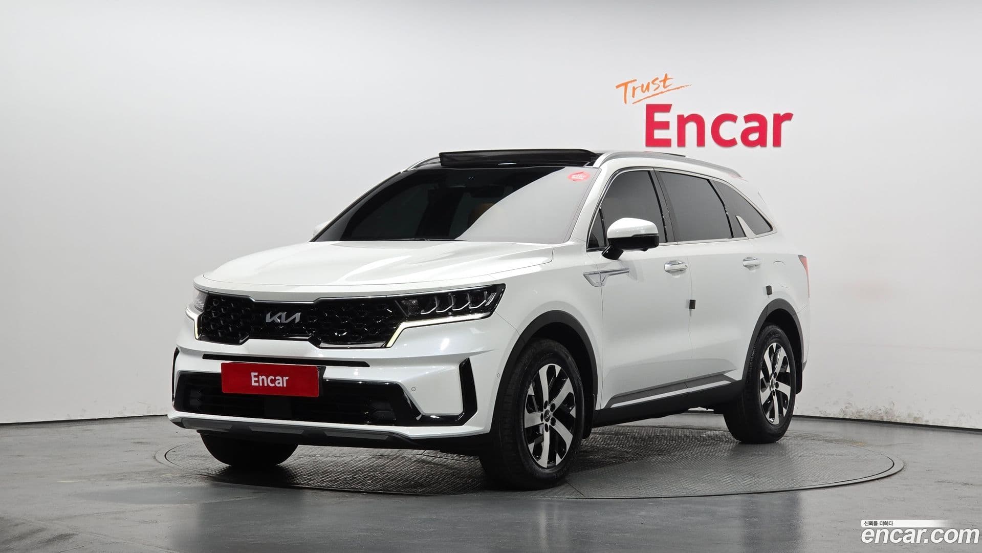 Main__Slider__Photo:Sorento Kia 2023.1-0
