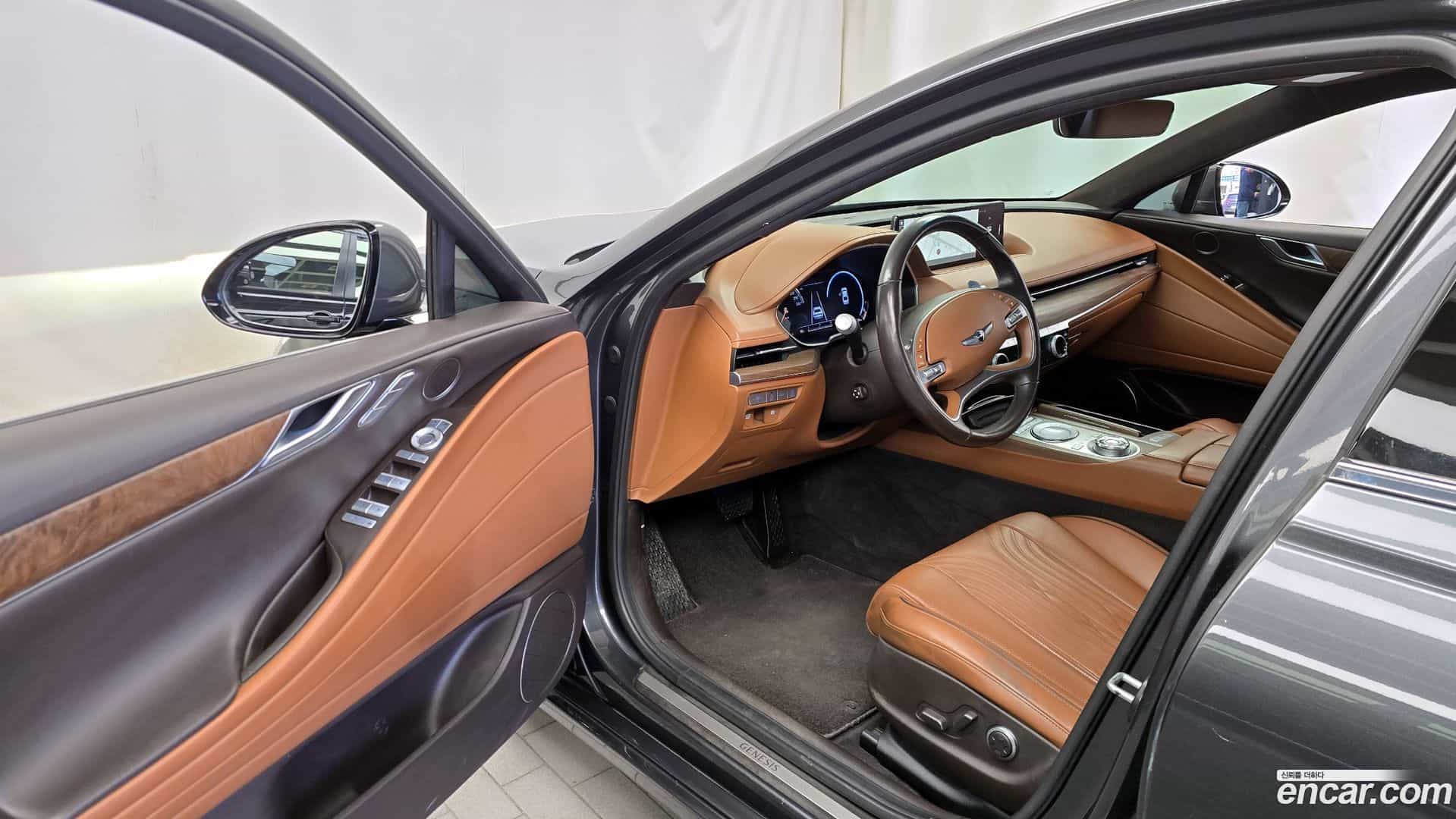 G80 Genesis 2021.1-INNER-010