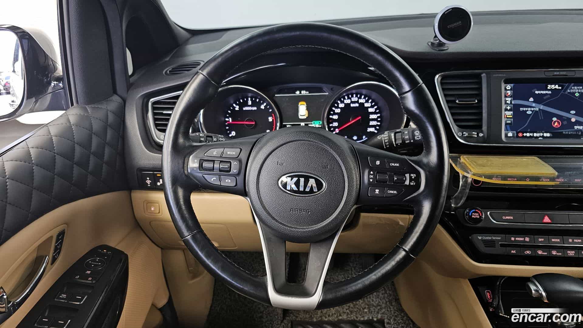 Canival Kia 2018.9-OPTION-017